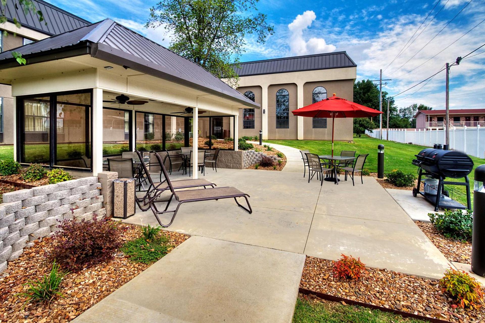 Hampton Inn Russellville photo 2