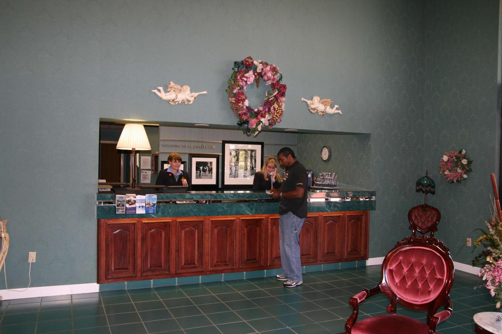 Hampton Inn Russellville photo 7
