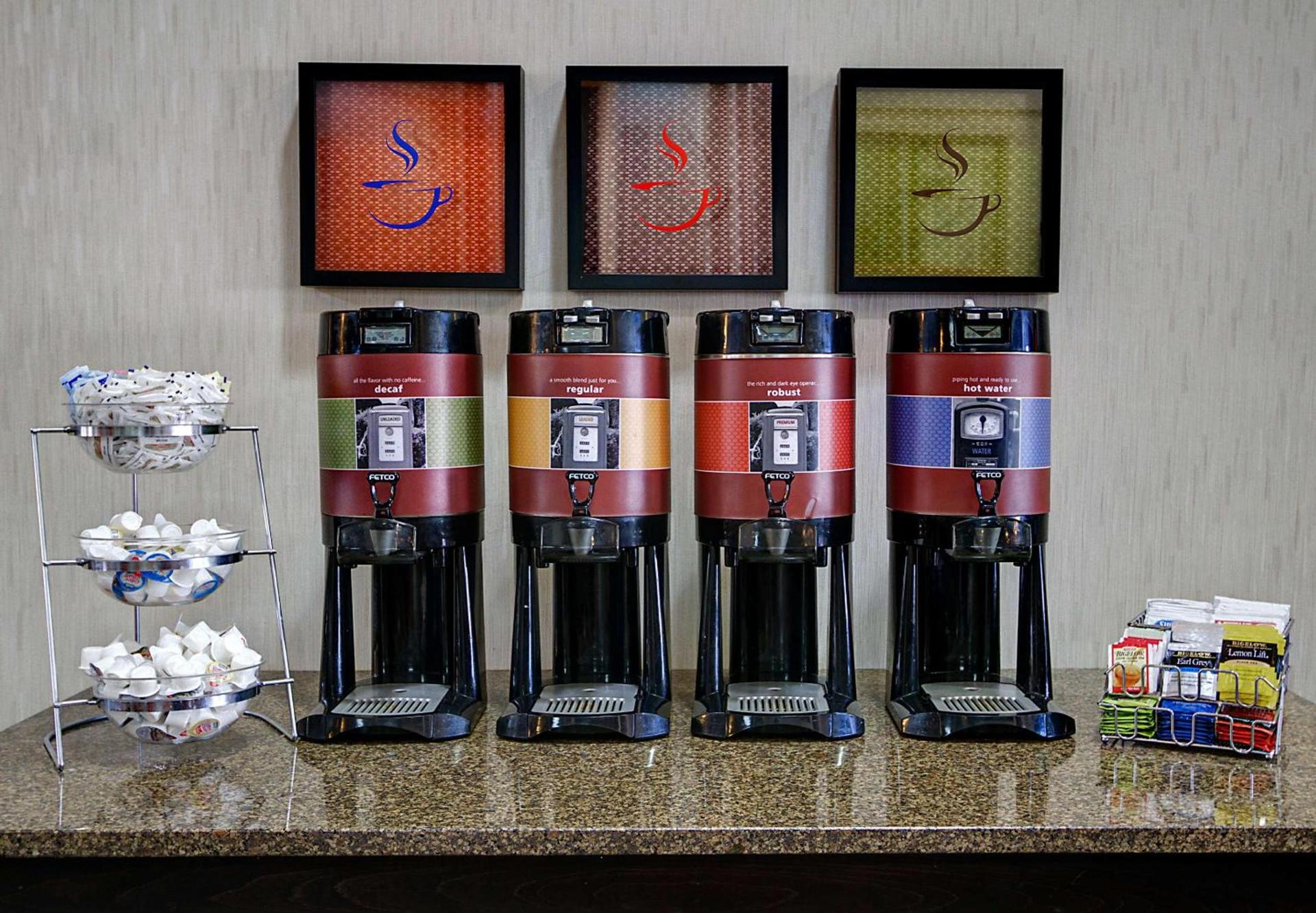 Hampton Inn Russellville photo 15