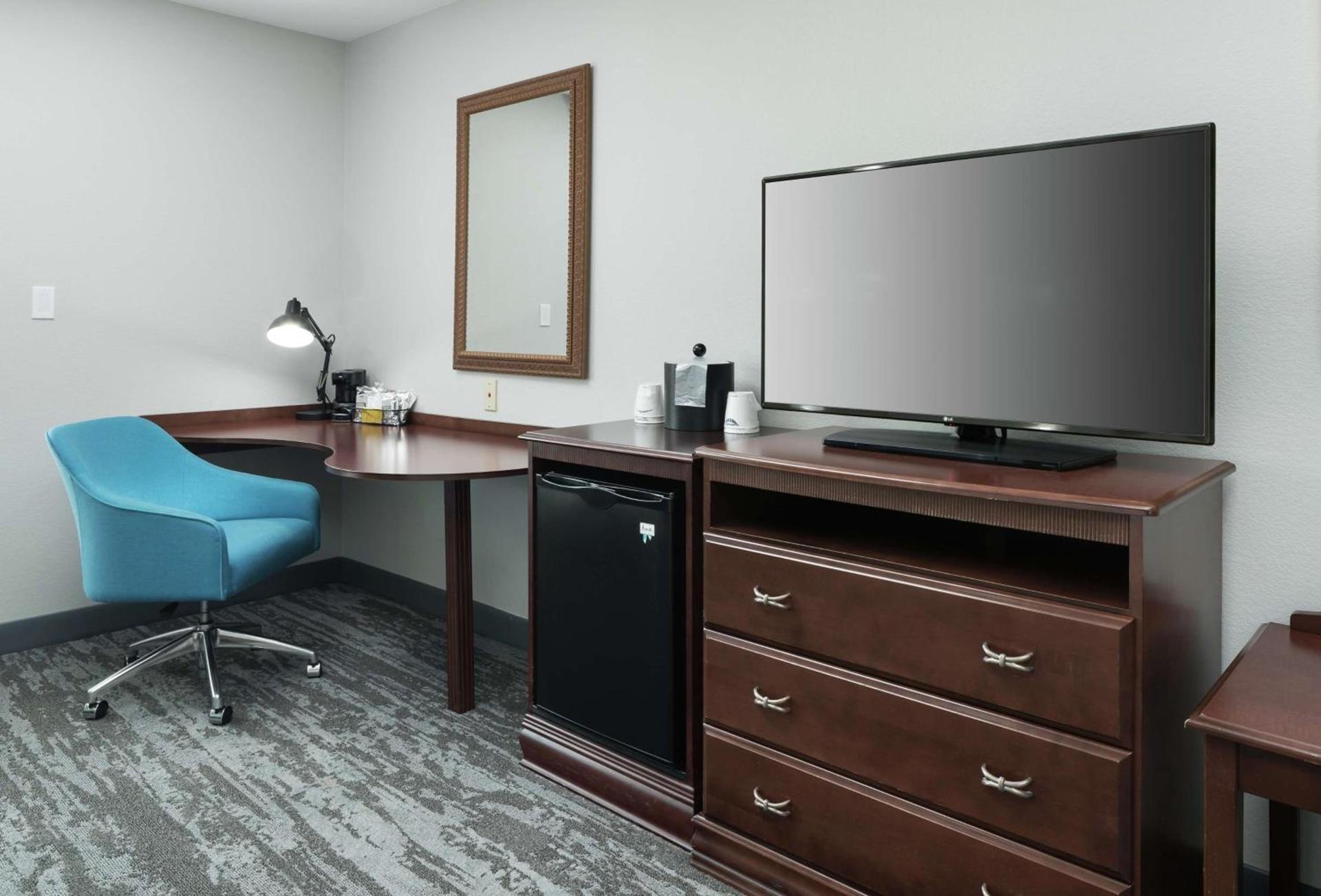 Hampton Inn & Suites Rochester-North photo 19