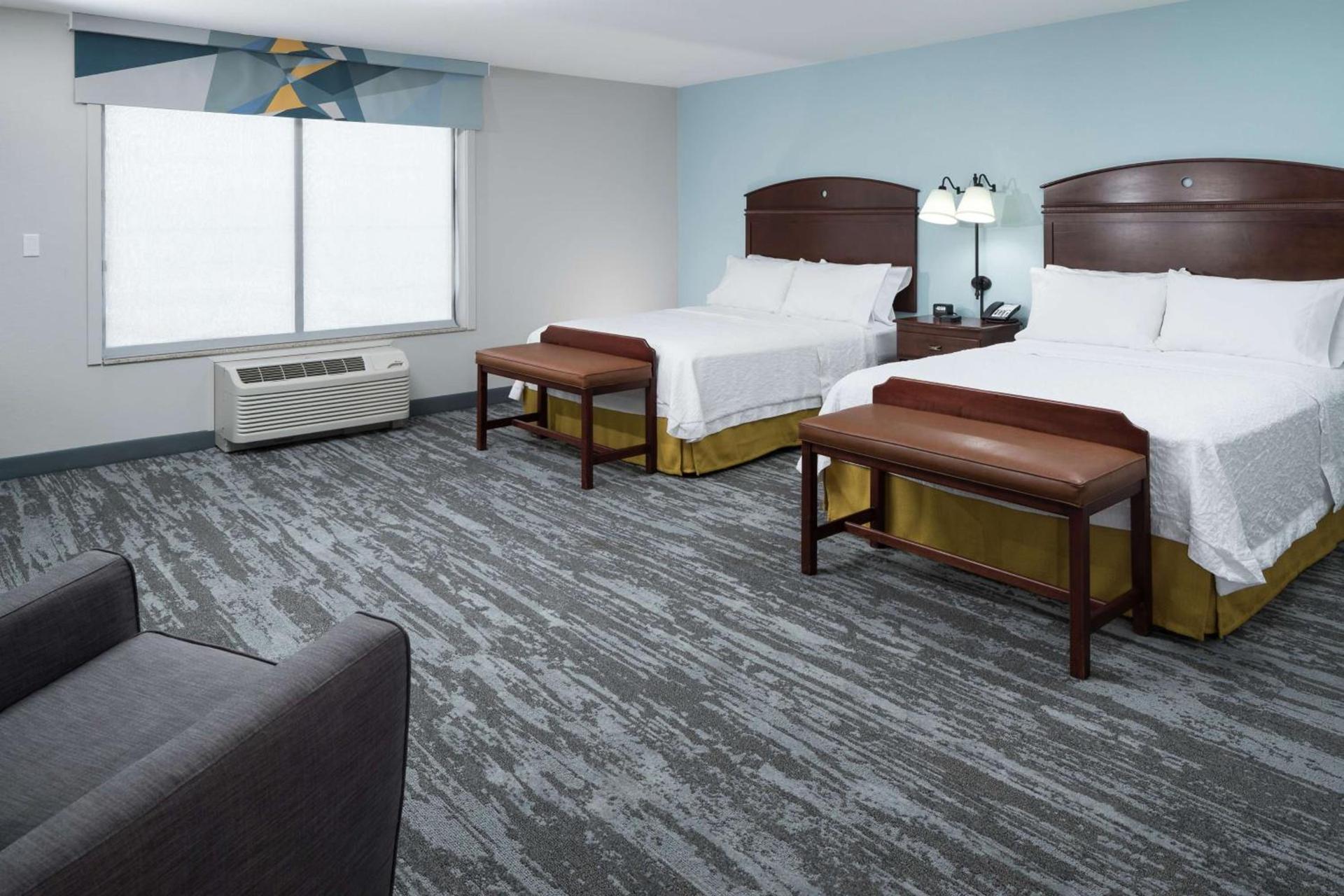 Hampton Inn & Suites Rochester-North photo 24