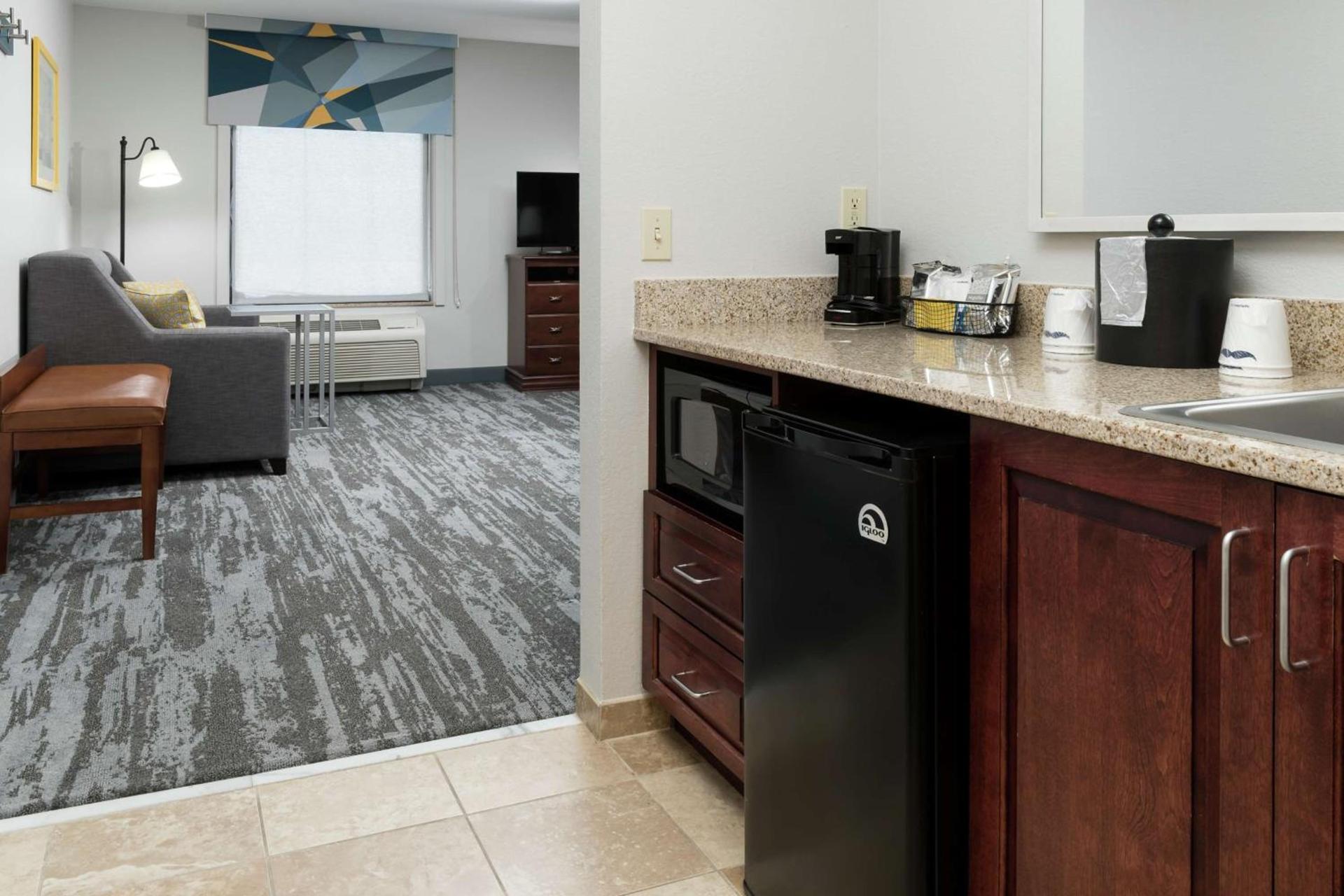 Hampton Inn & Suites Rochester-North photo 40