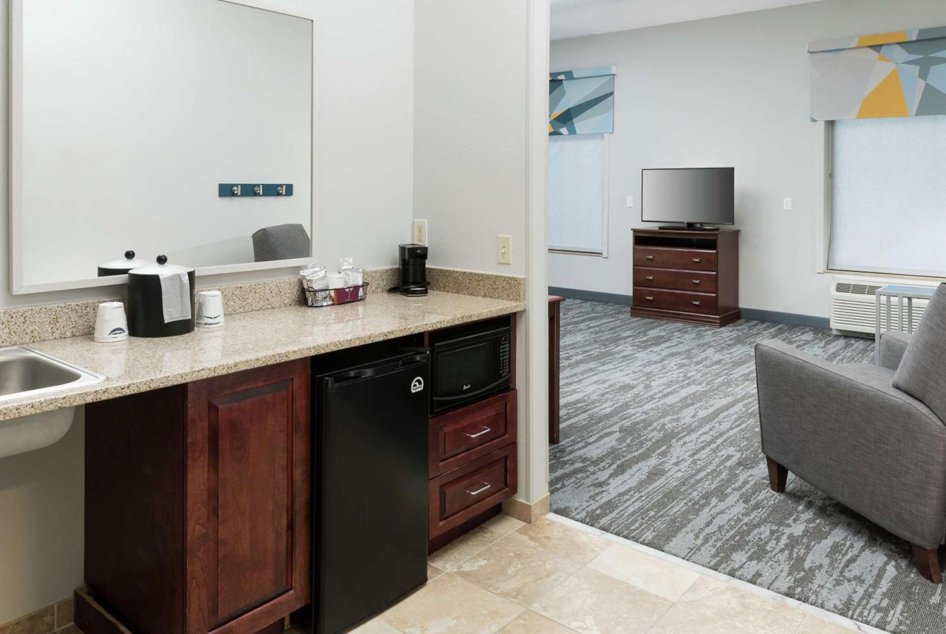 Hampton Inn & Suites Rochester-North photo 39