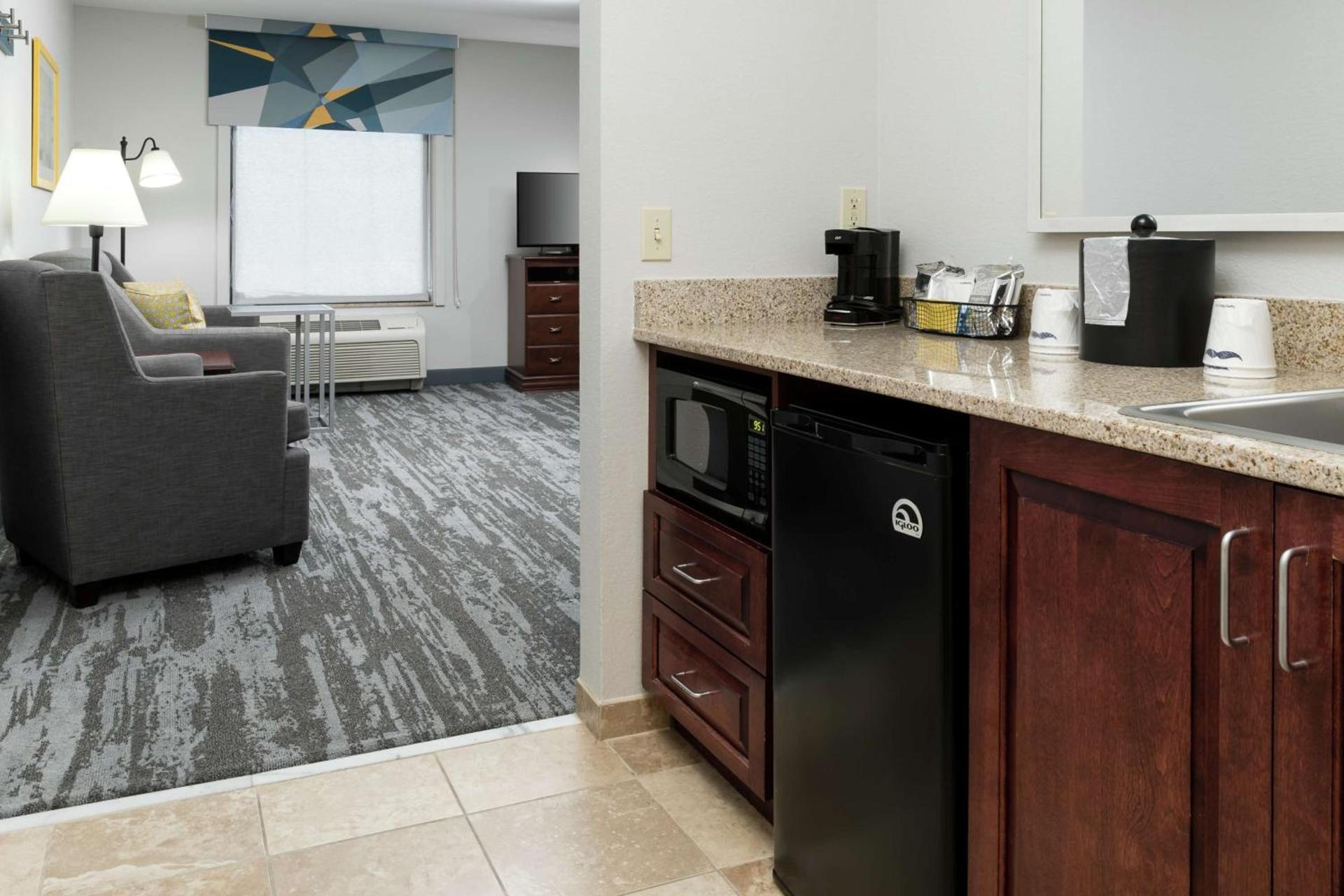 Hampton Inn & Suites Rochester-North photo 42