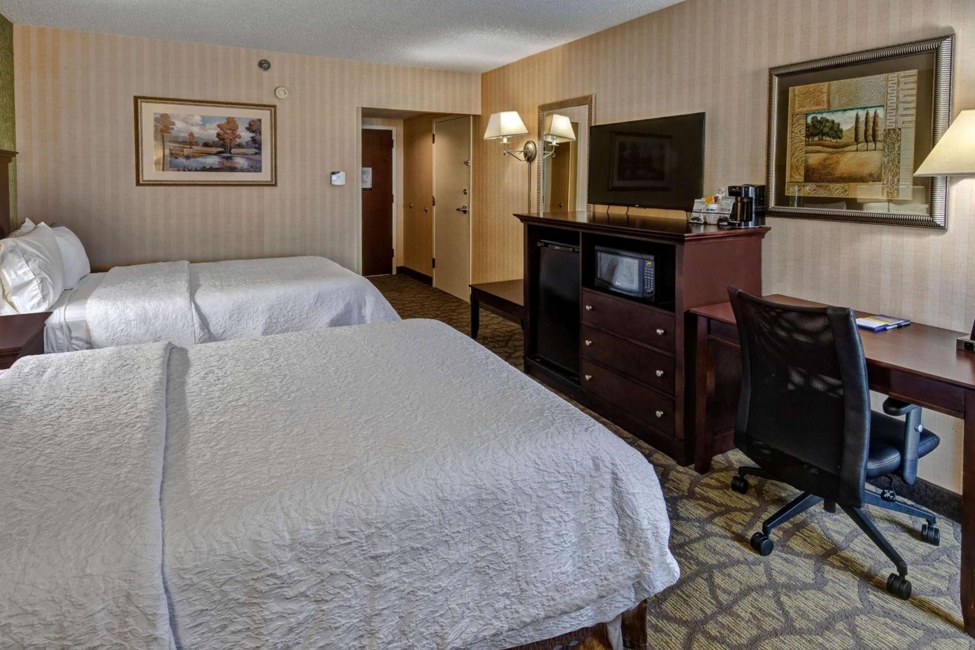 Hampton Inn Rocky Mount photo 21