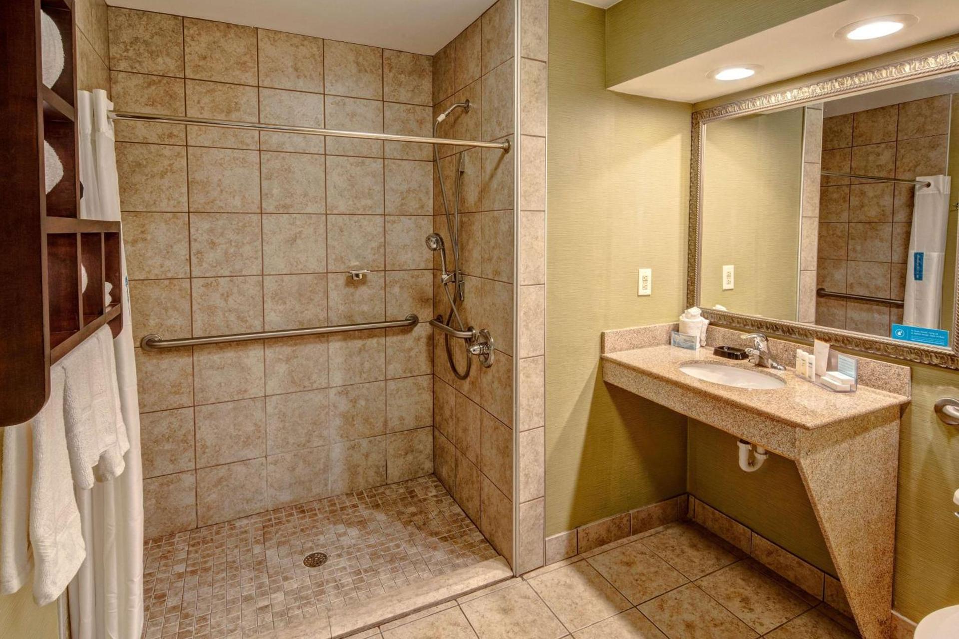 Hampton Inn Rocky Mount photo 24