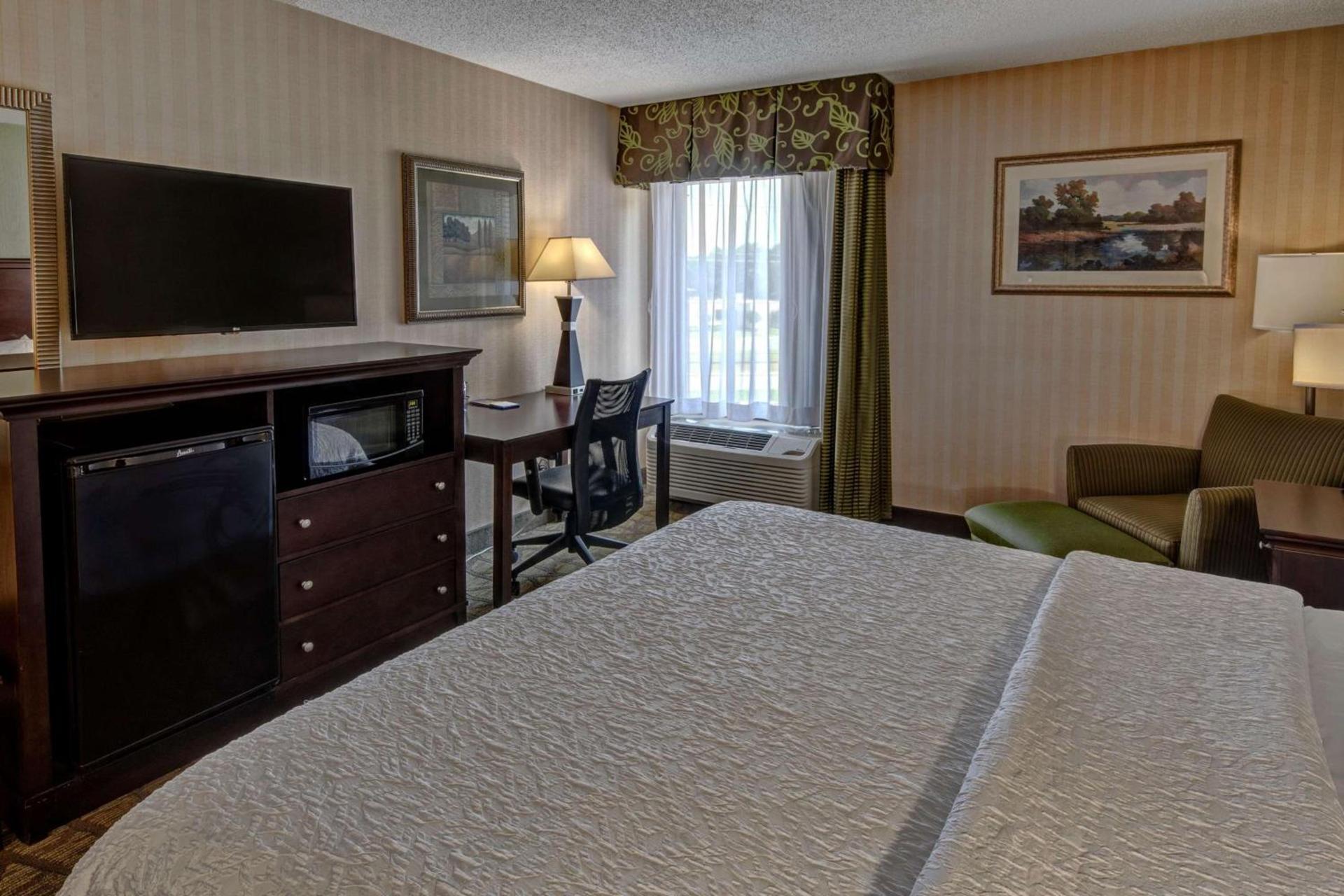 Hampton Inn Rocky Mount photo 26