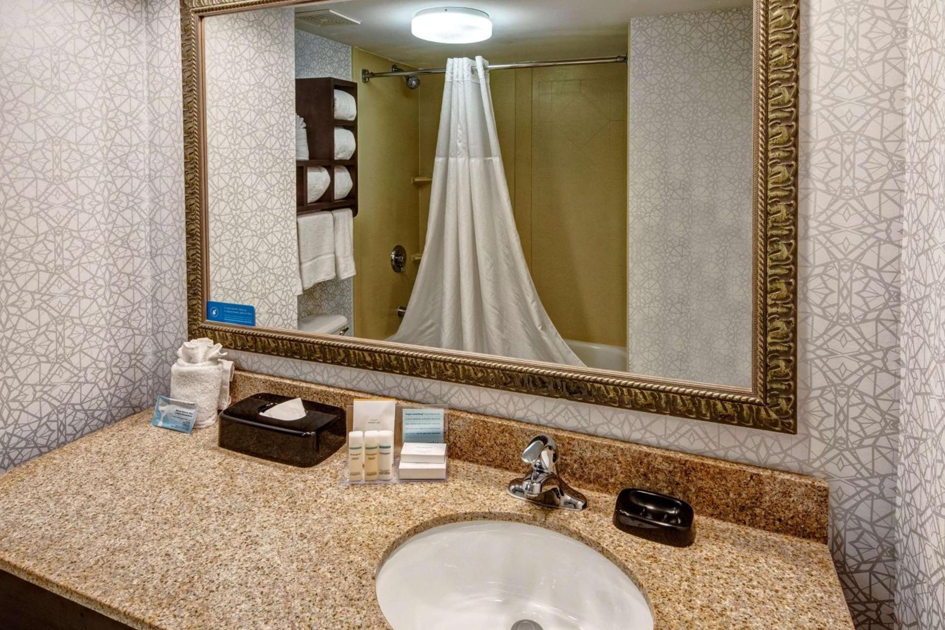 Hampton Inn Rocky Mount photo 27