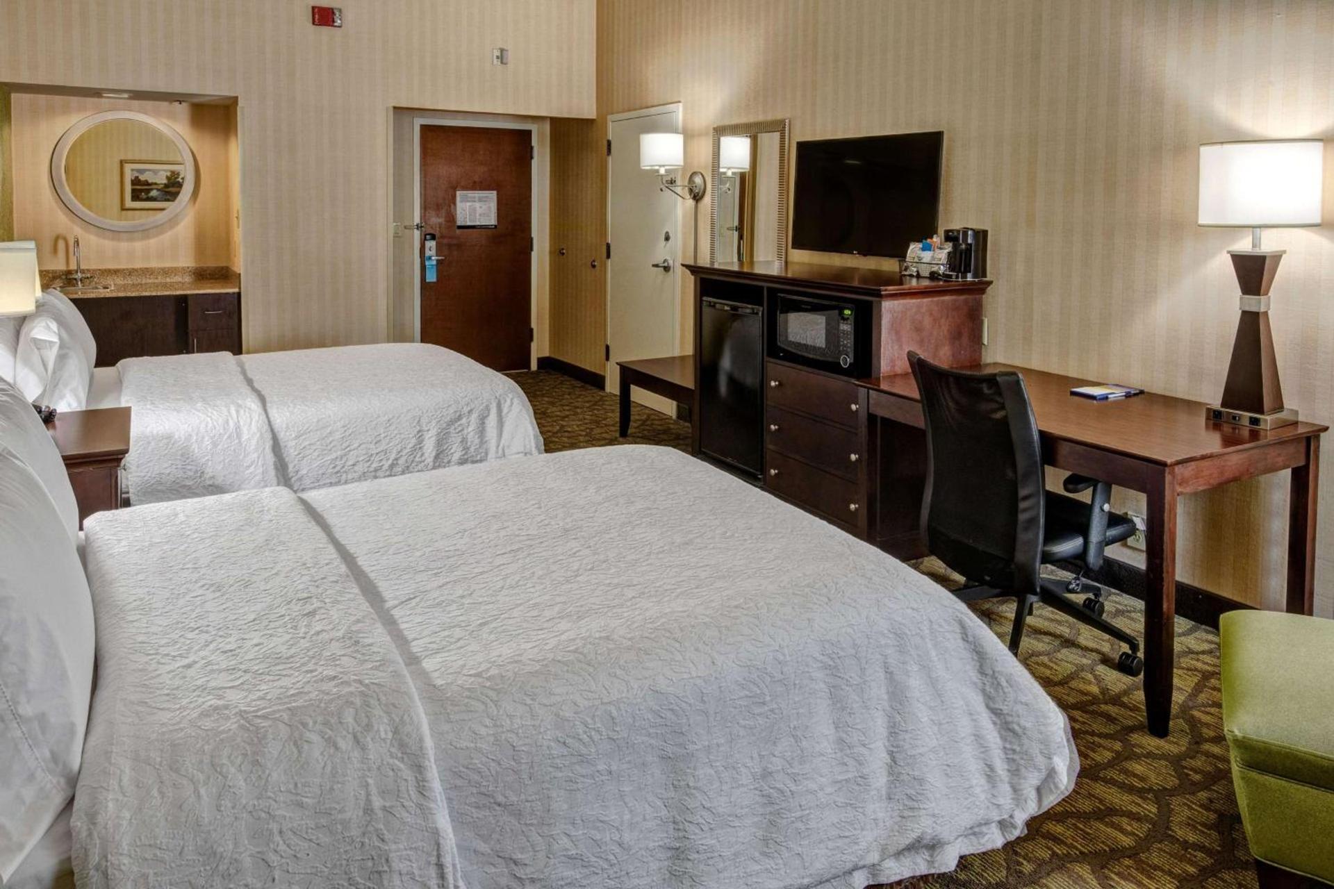 Hampton Inn Rocky Mount photo 32