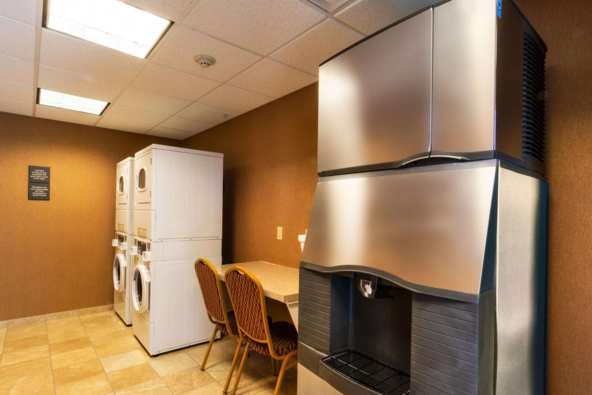 Hampton Inn Rawlins photo 40