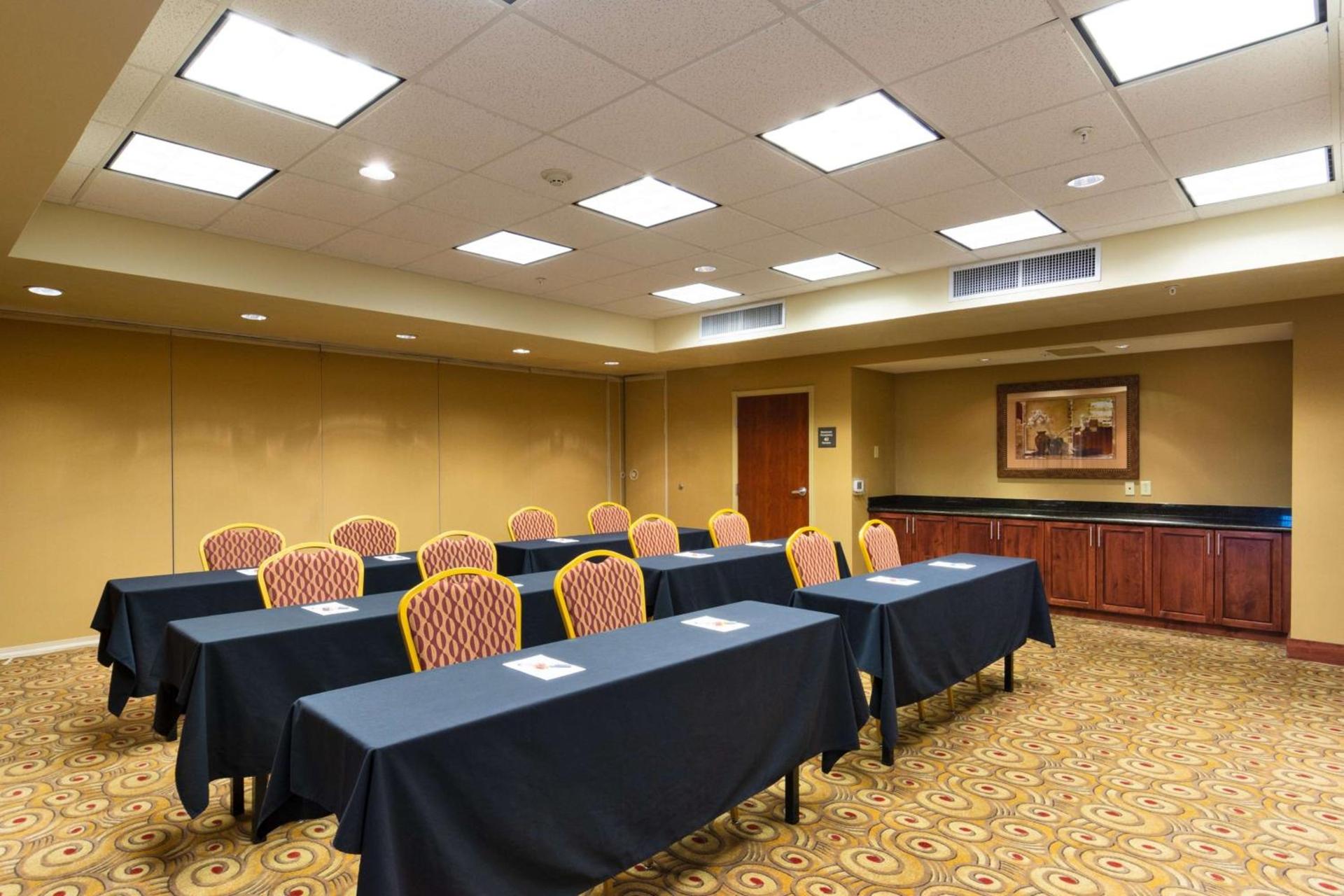 Hampton Inn Rawlins photo 39