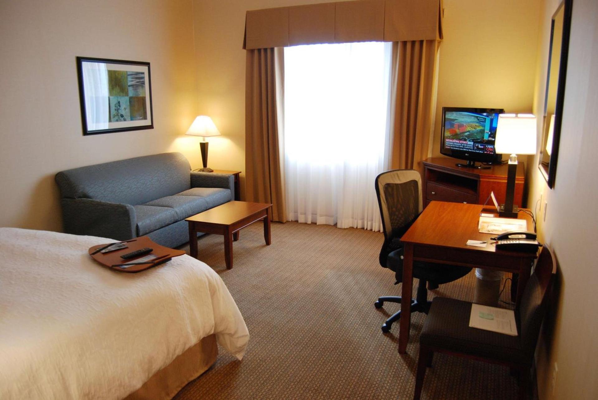 Hampton Inn & Suites Folsom photo 26