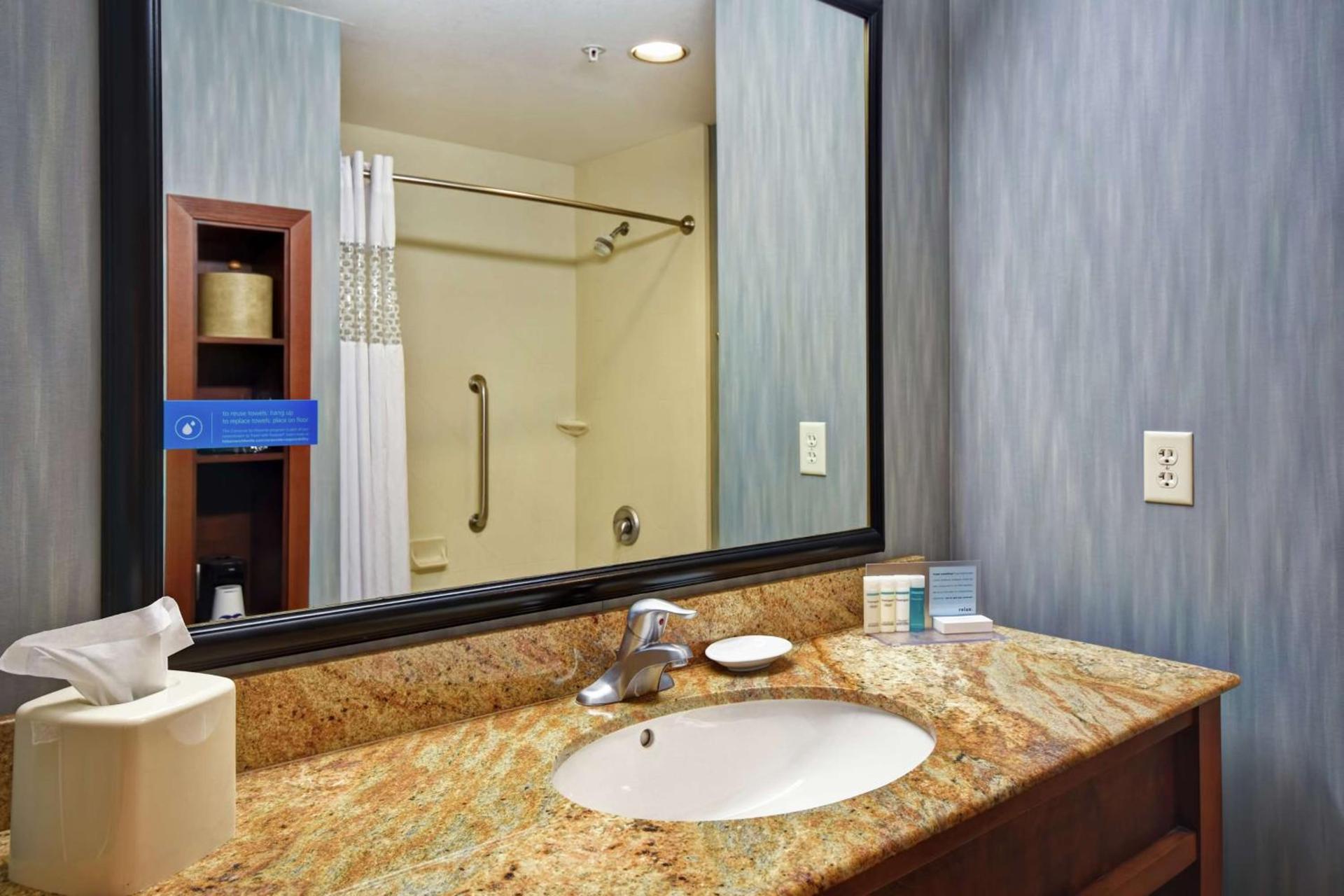 Hampton Inn & Suites Folsom photo 30