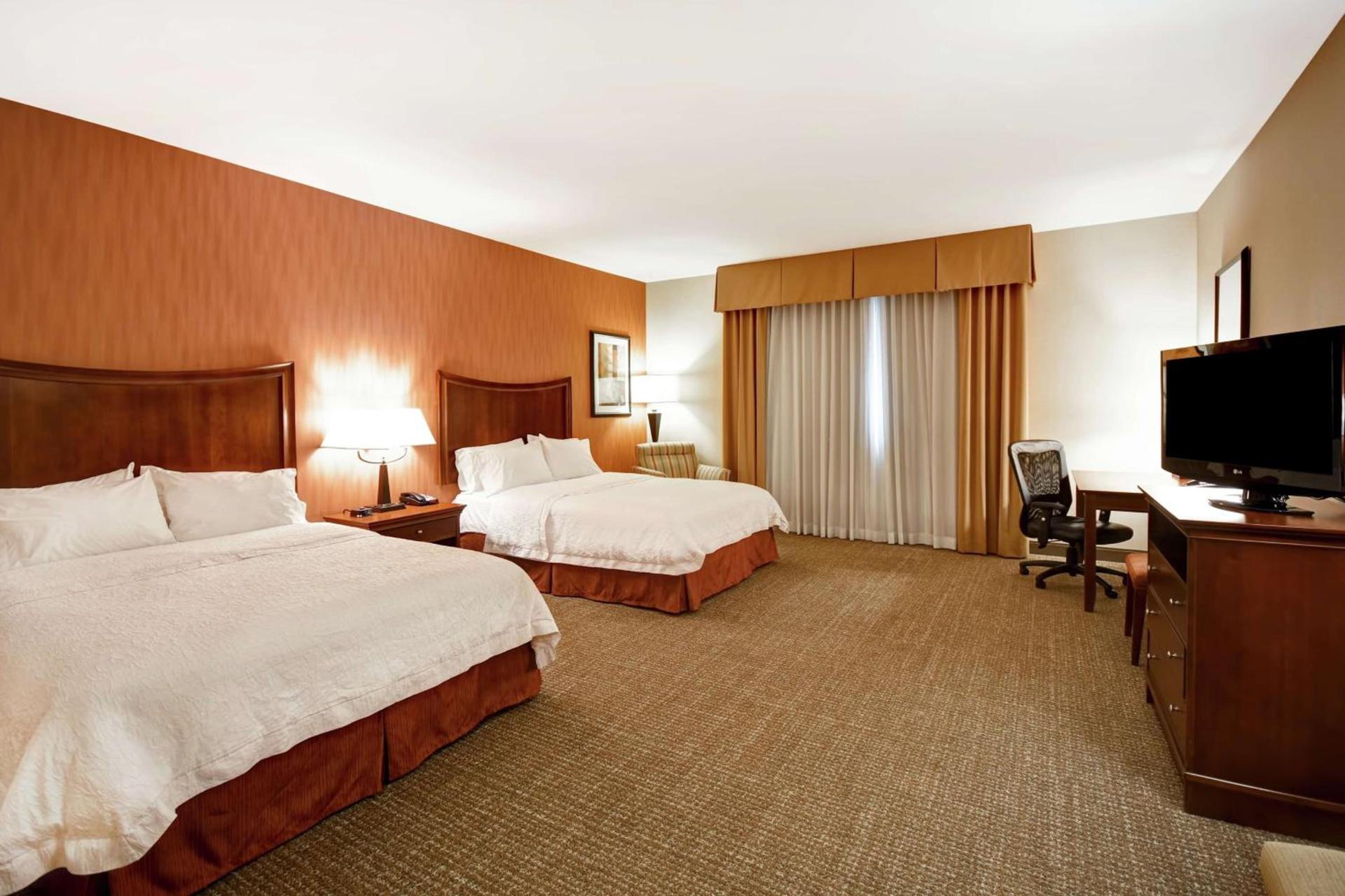Hampton Inn & Suites Folsom photo 39