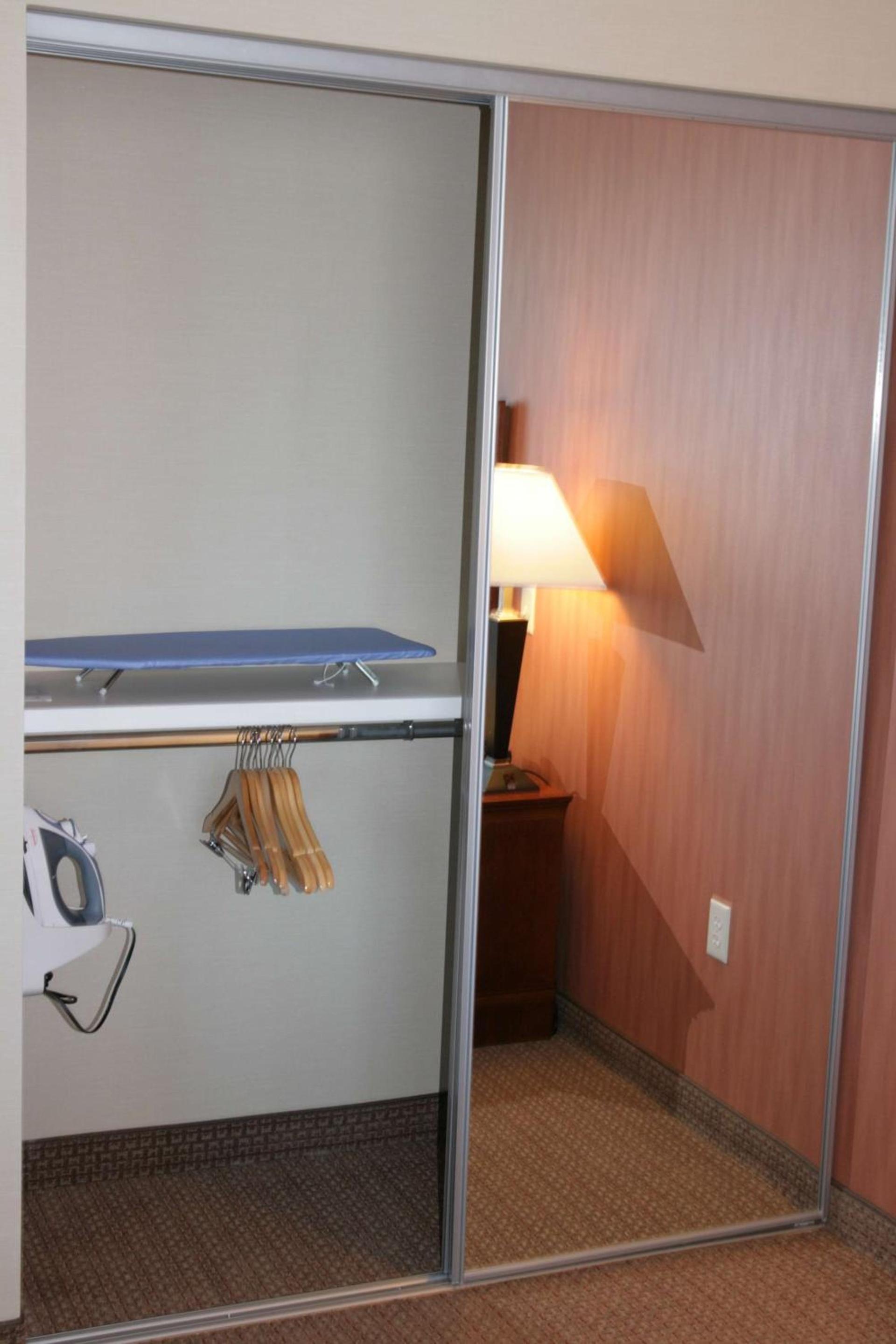 Hampton Inn & Suites Folsom photo 49