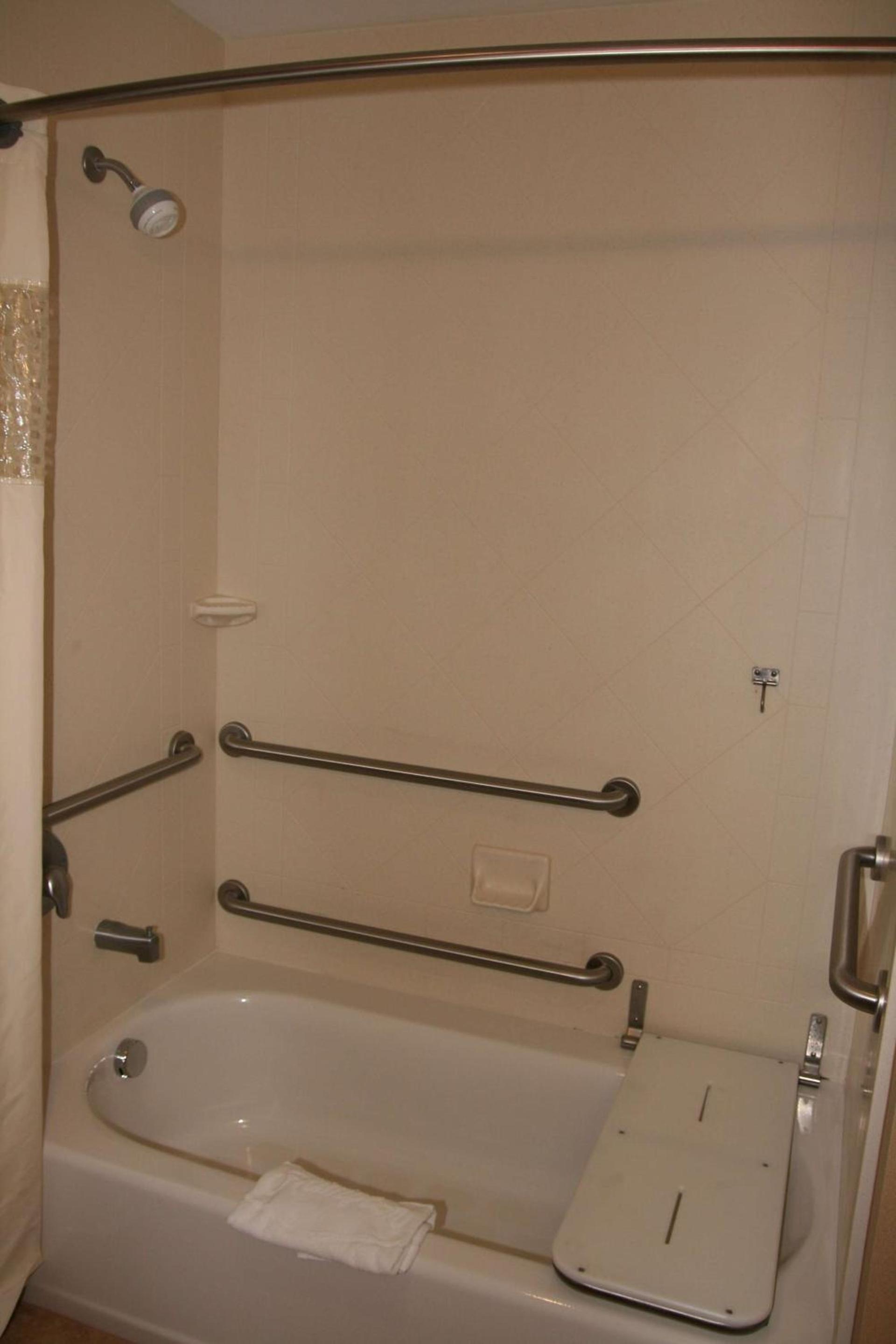 Hampton Inn & Suites Folsom photo 54