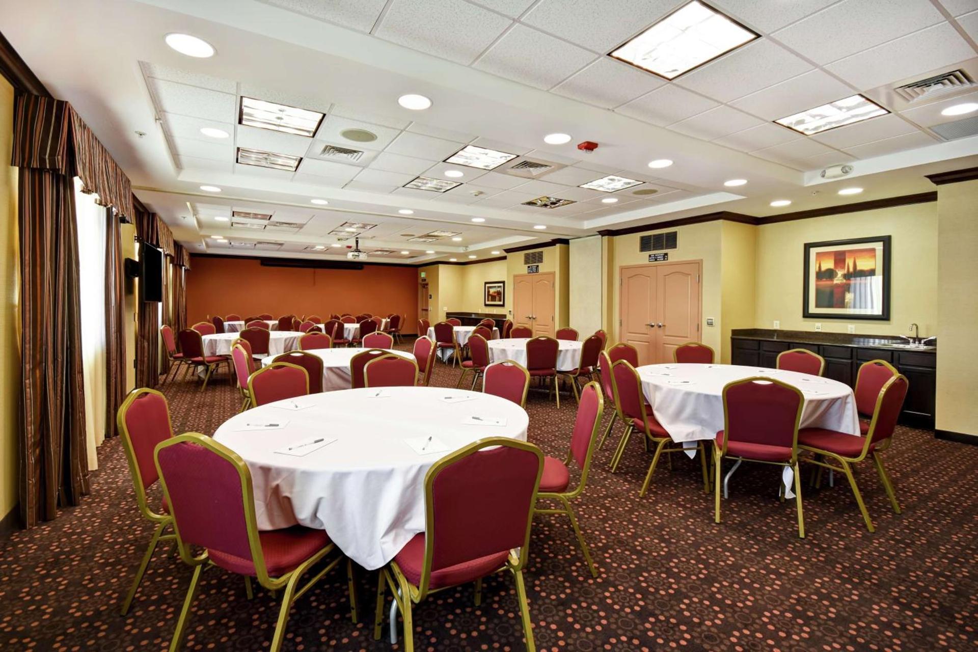 Hampton Inn & Suites Folsom photo 65