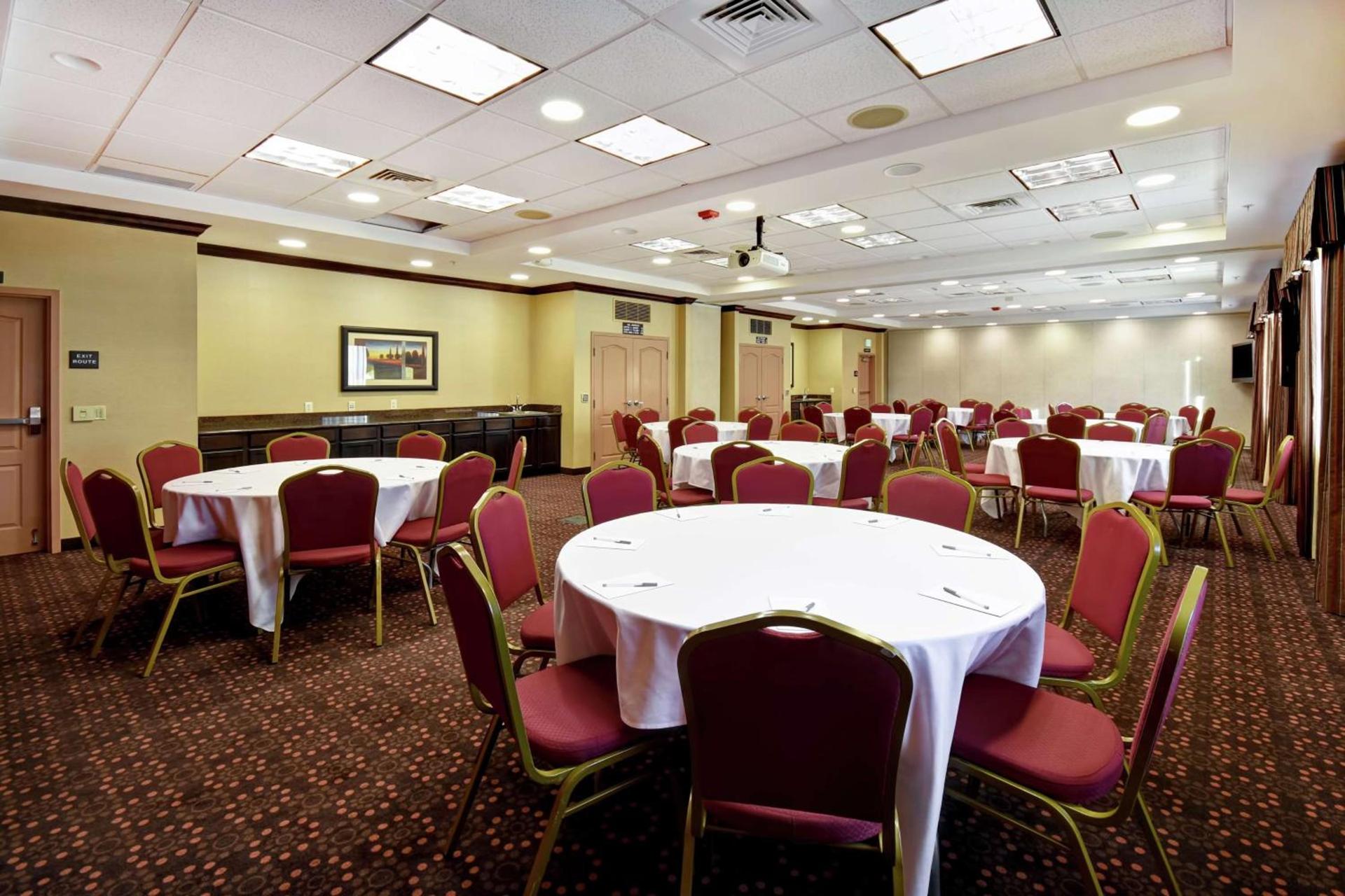 Hampton Inn & Suites Folsom photo 69