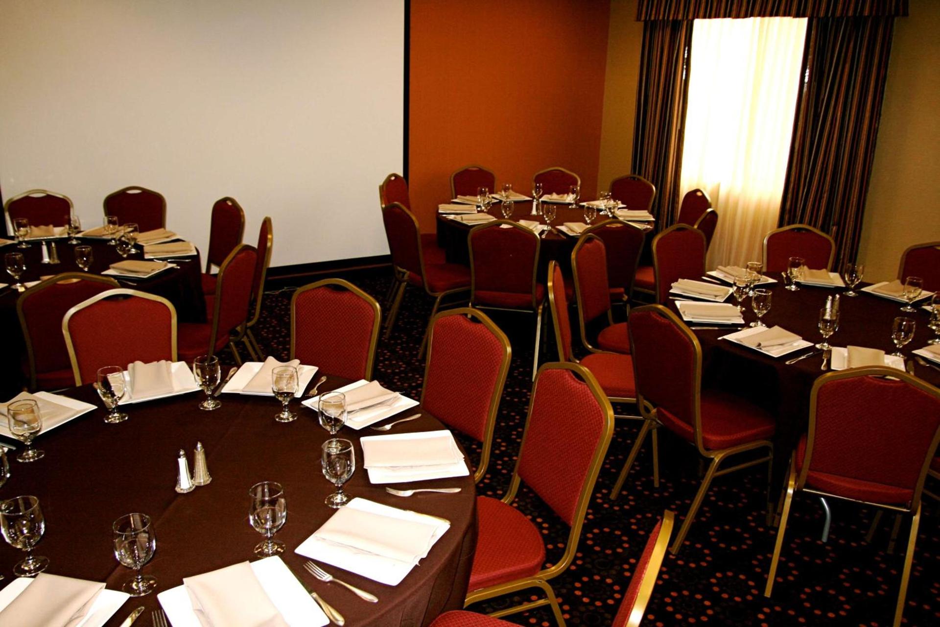 Hampton Inn & Suites Folsom photo 85