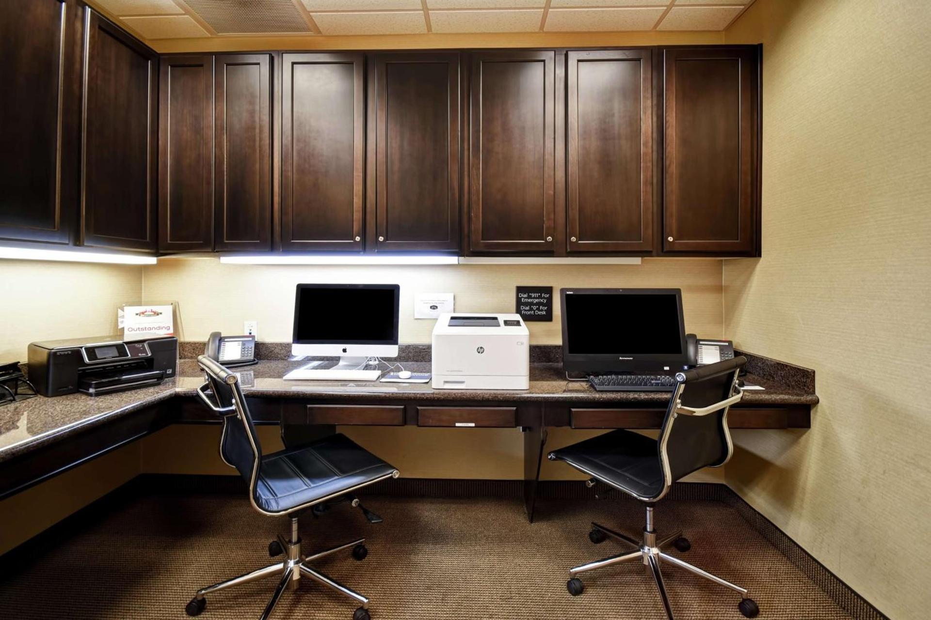 Hampton Inn & Suites Folsom photo 89