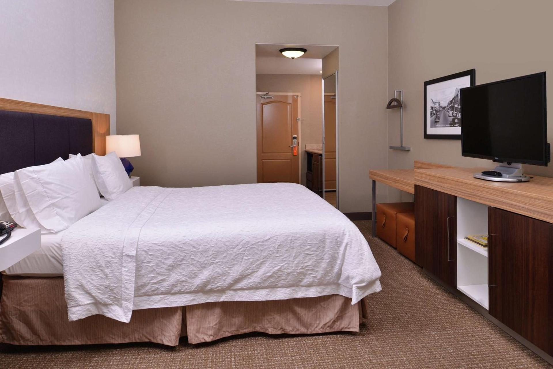 Hampton Inn & Suites Woodland-Sacramento Area photo 48