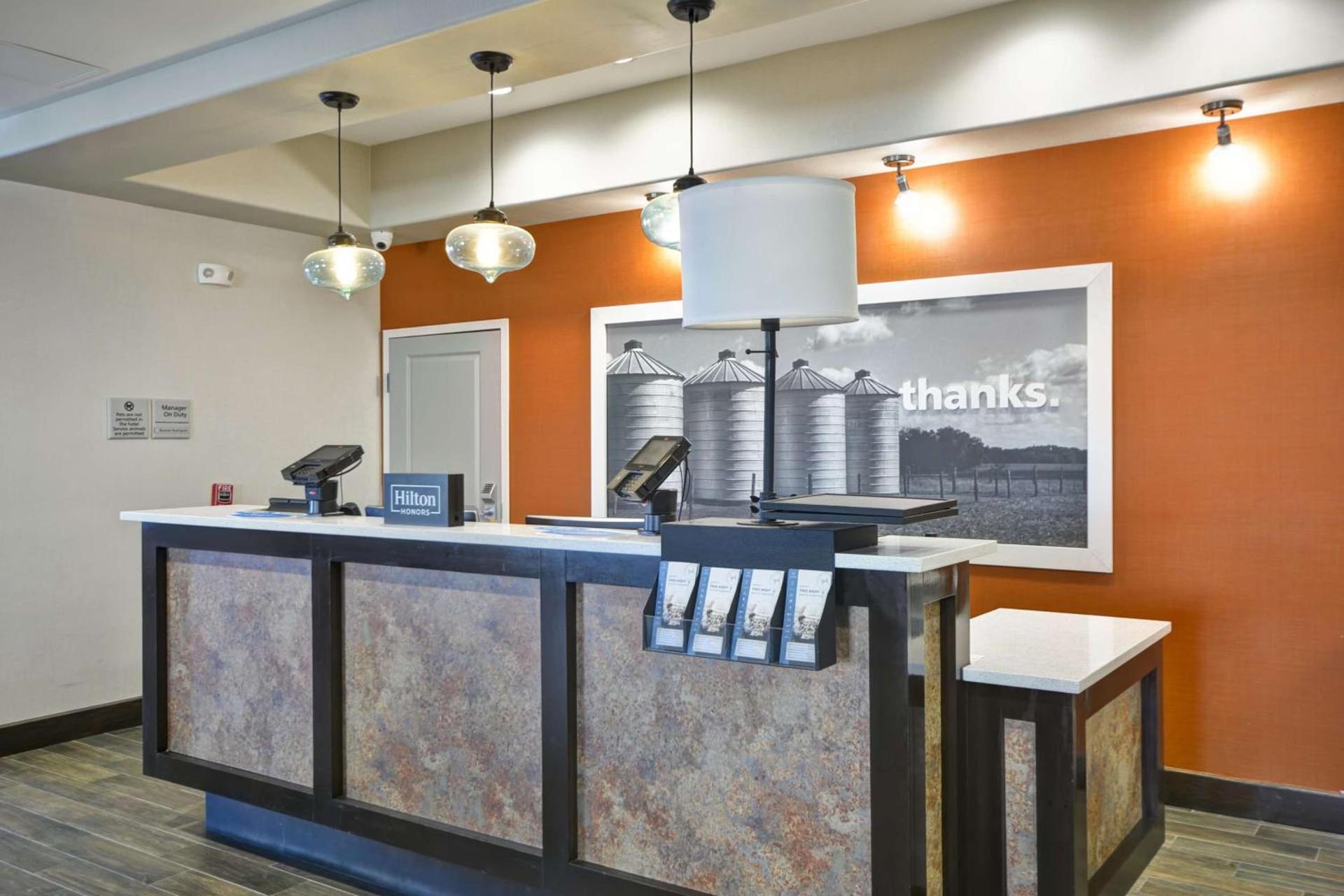 Hampton Inn Kenedy photo 4