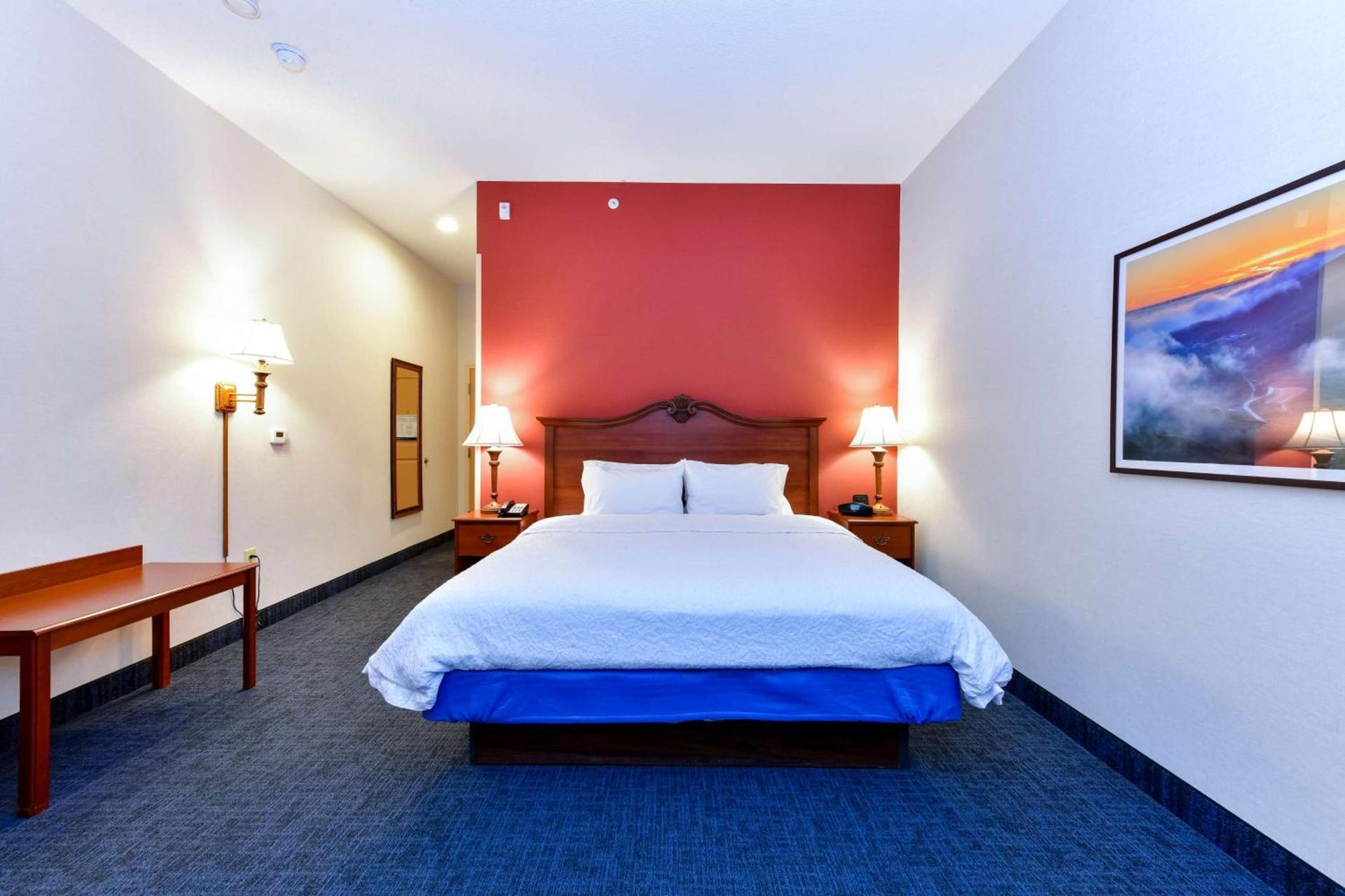 Hampton Inn & Suites Pittsburg photo 80