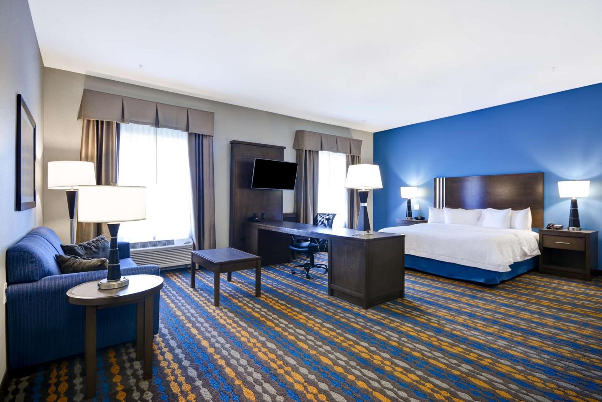 Hampton Inn Kenedy photo 15