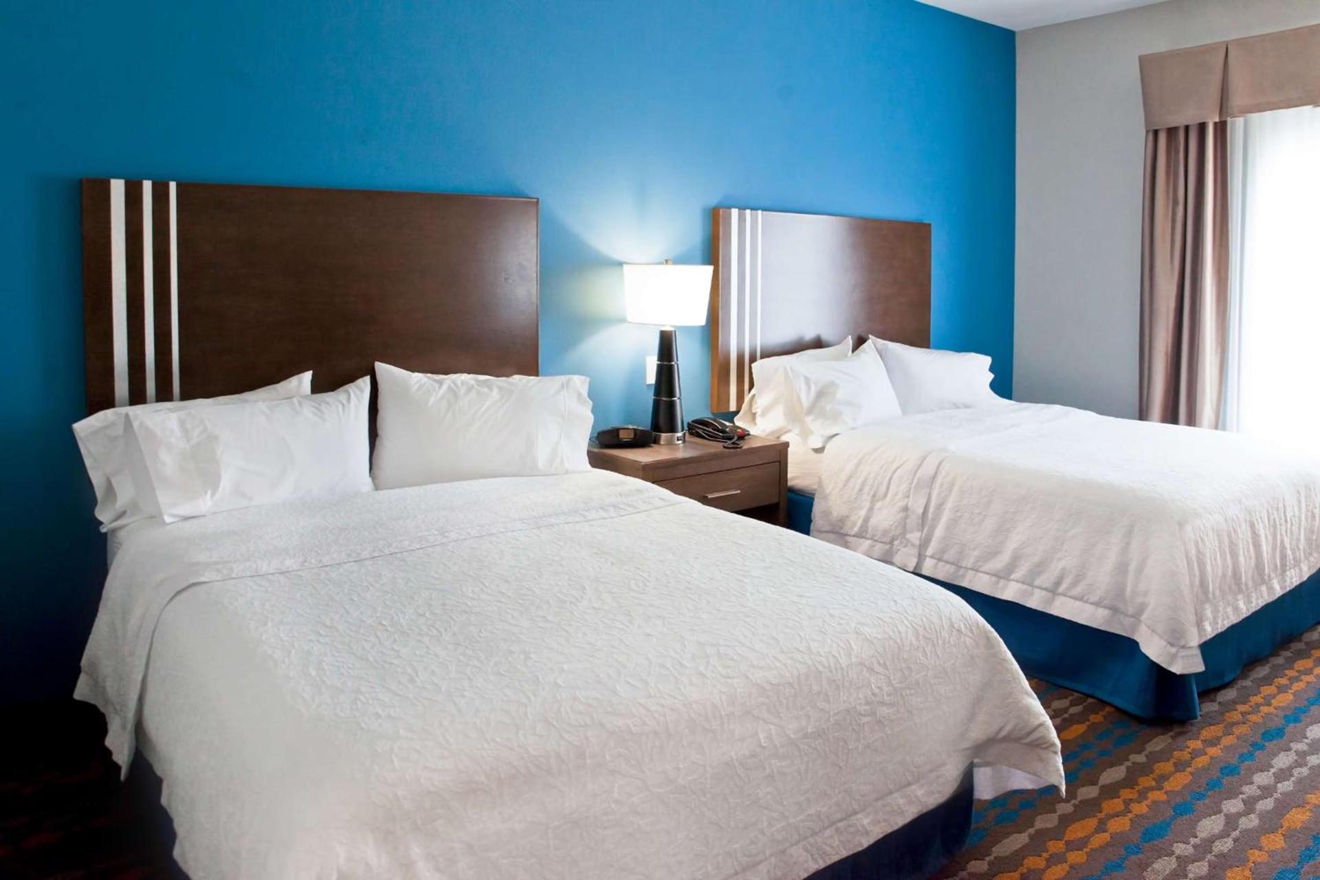 Hampton Inn Kenedy photo 22