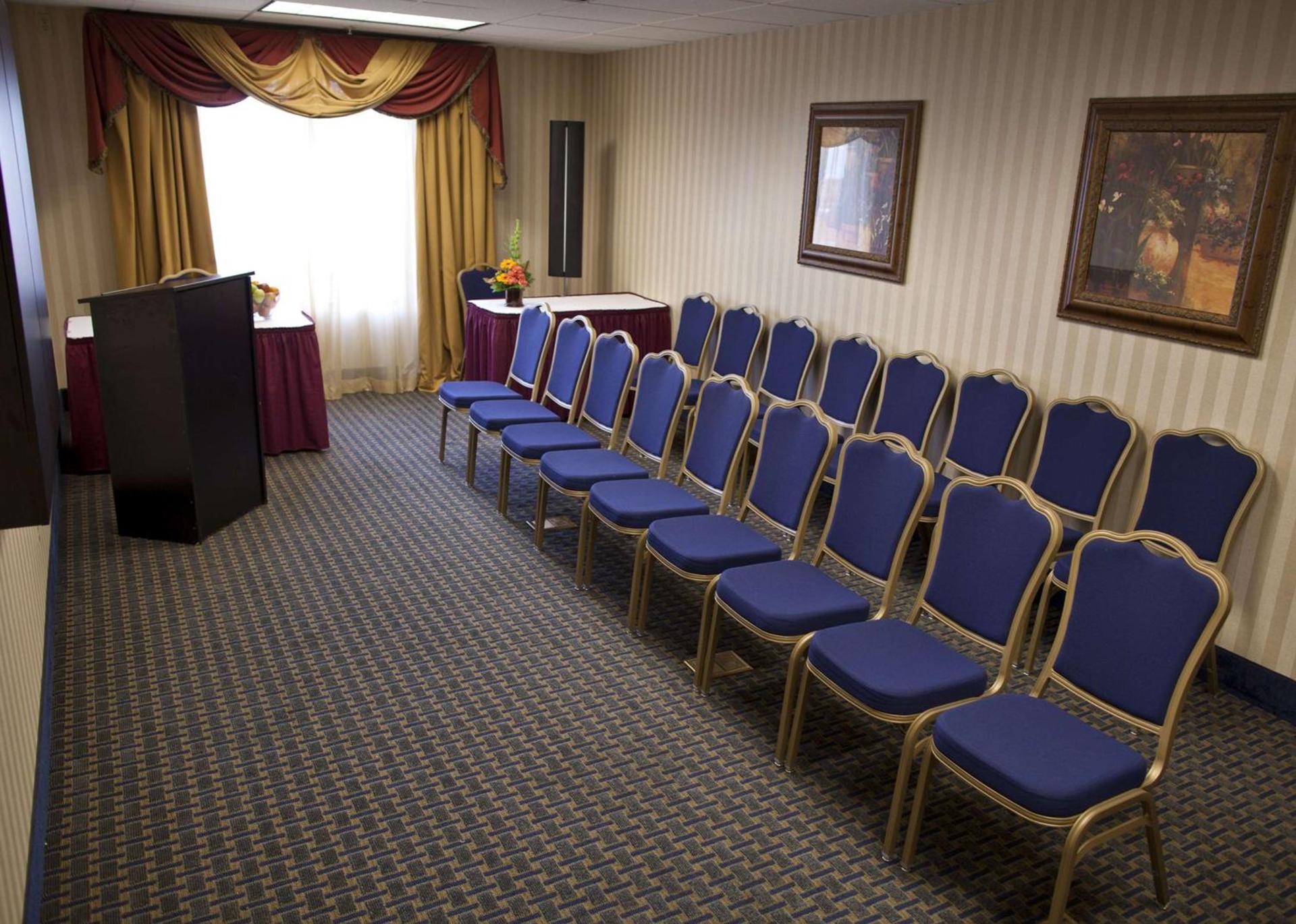 Hampton Inn & Suites Pittsburg photo 96