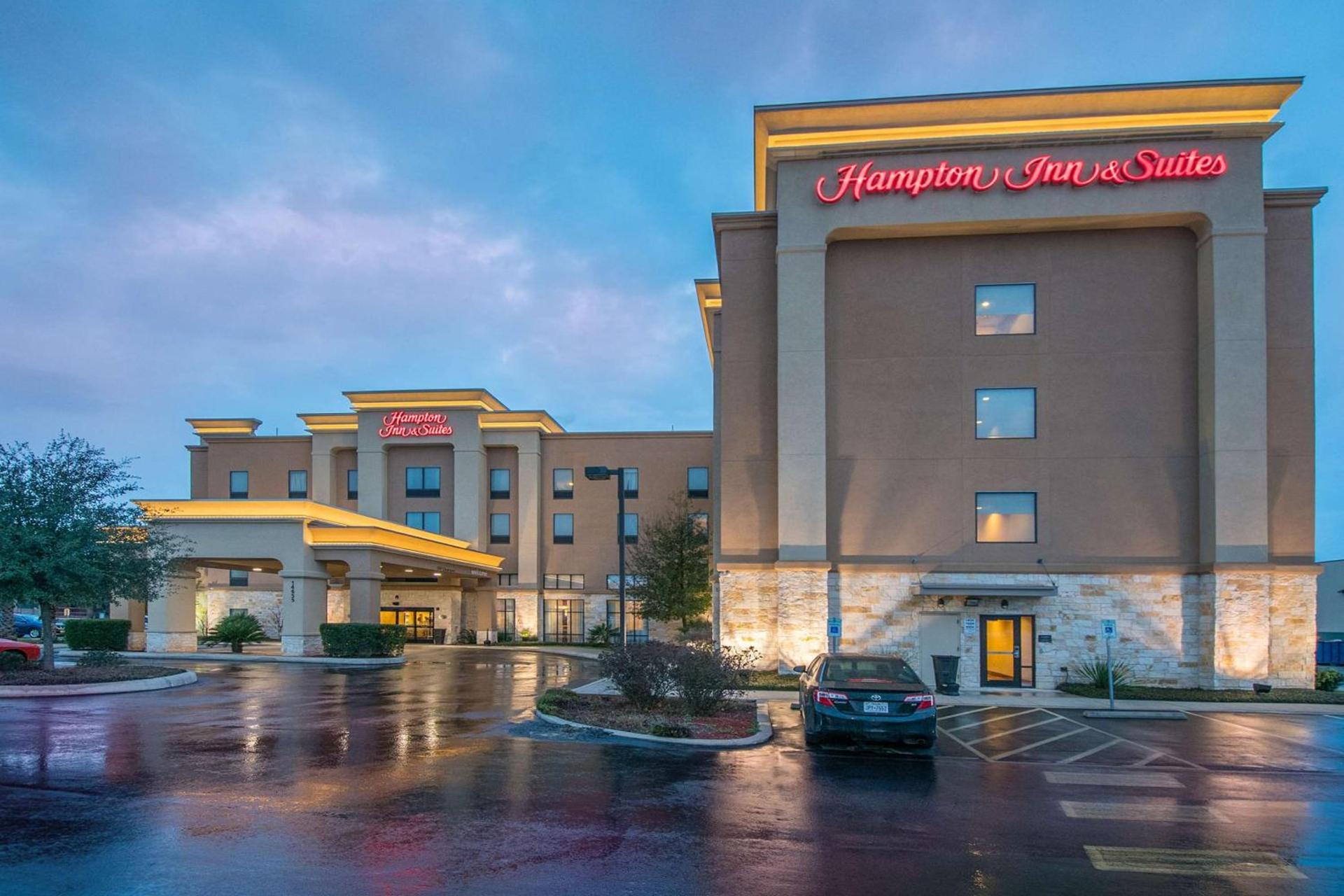 Hampton Inn & Suites Selma-San Antonio/Randolph AFB photo 3
