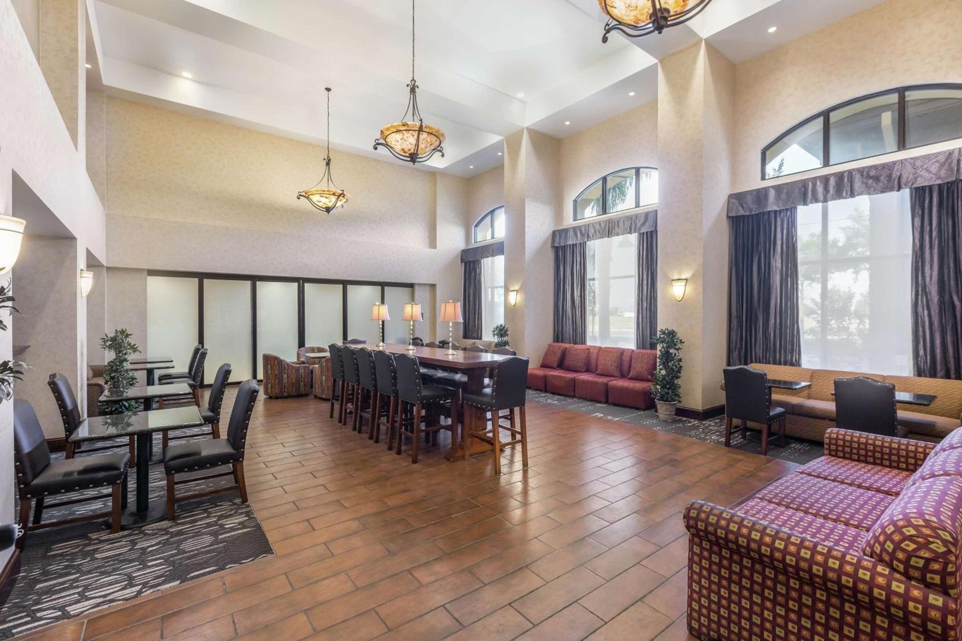 Hampton Inn & Suites Lodi photo 5
