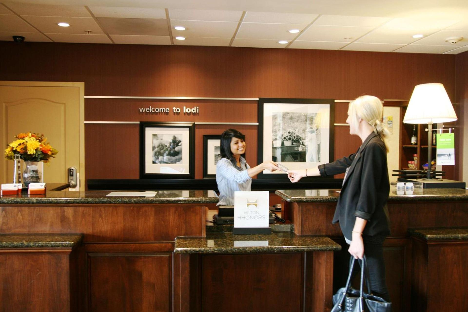 Hampton Inn & Suites Lodi photo 10
