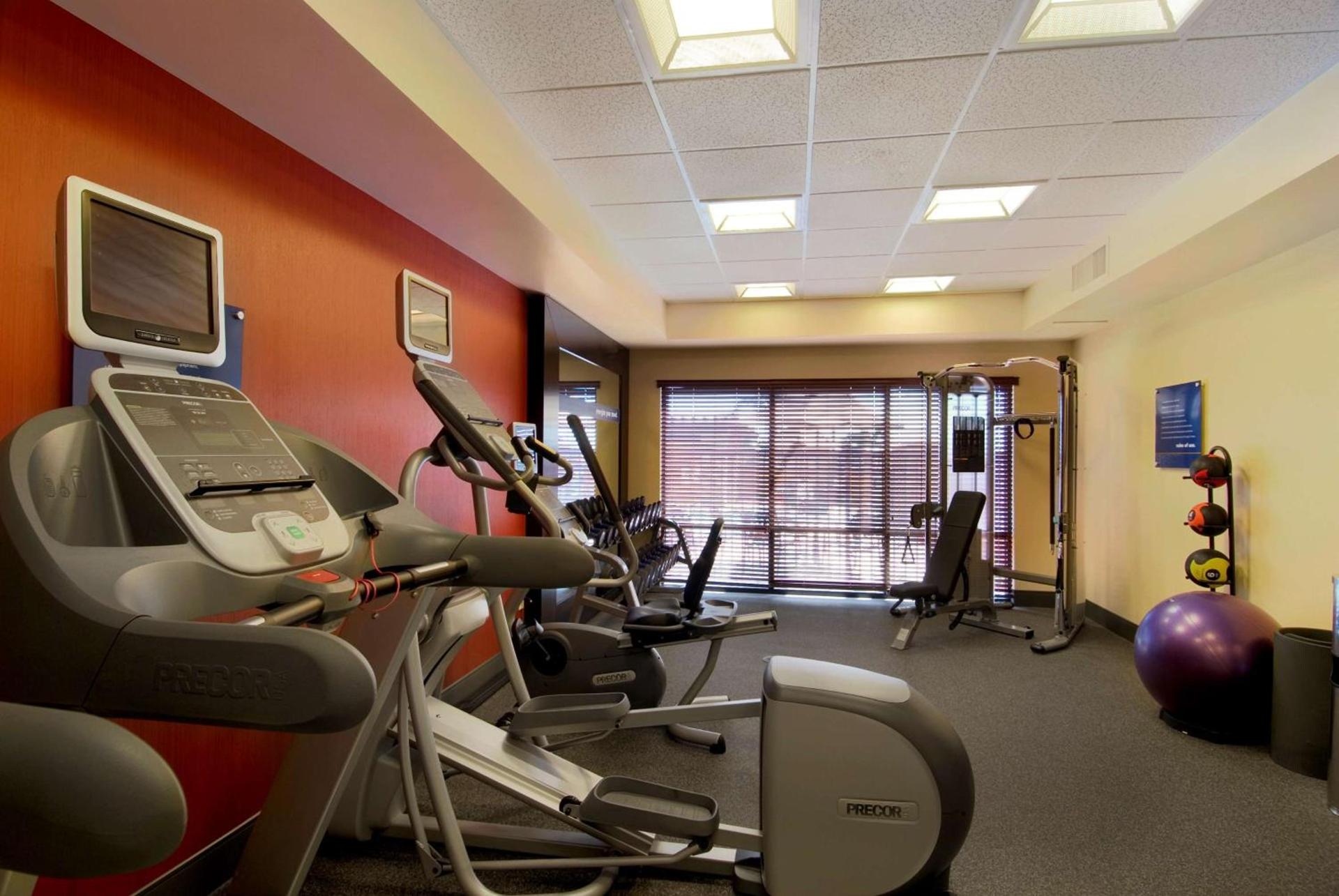 Hampton Inn & Suites Lodi photo 17