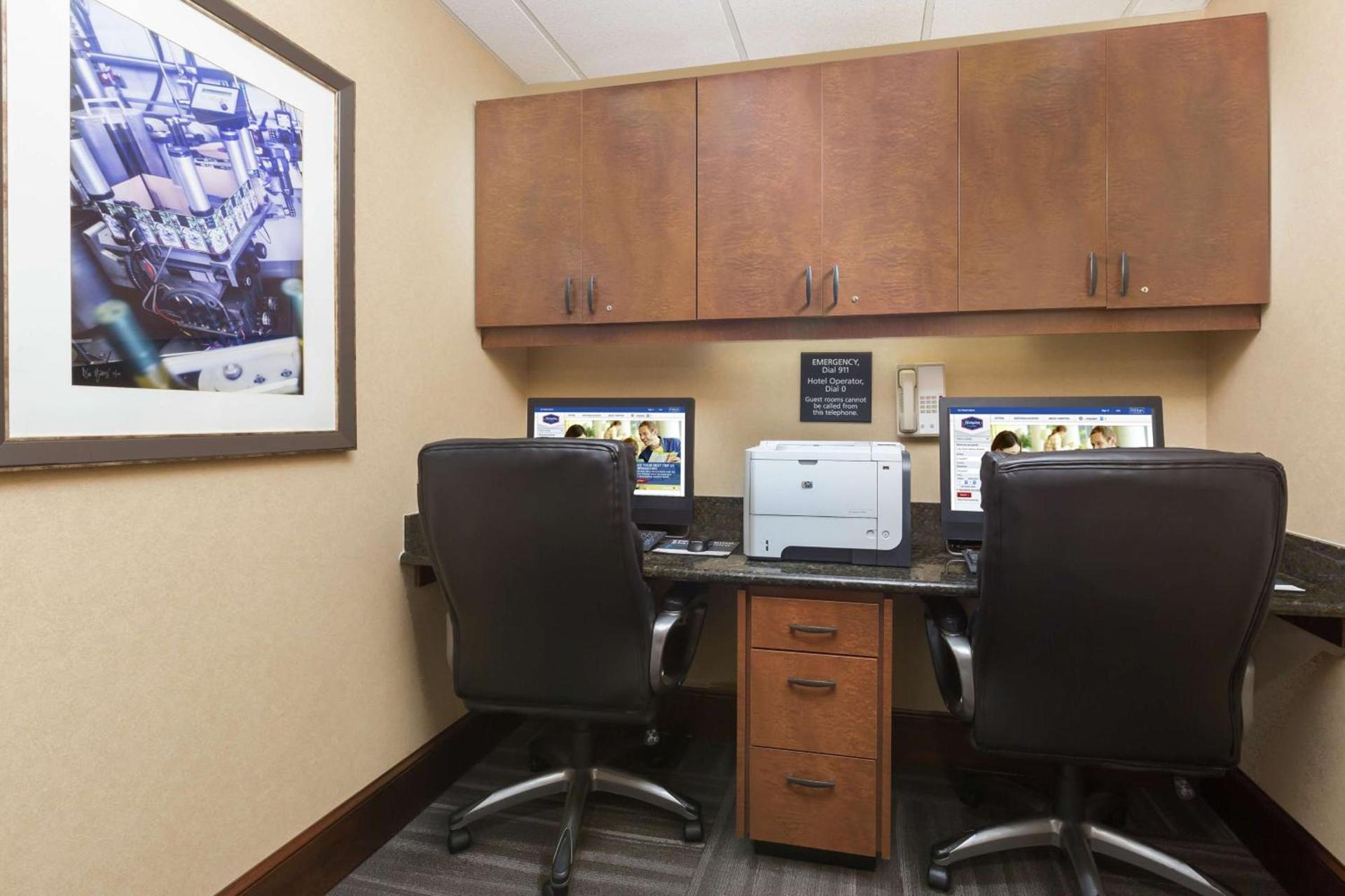 Hampton Inn & Suites Lodi photo 33