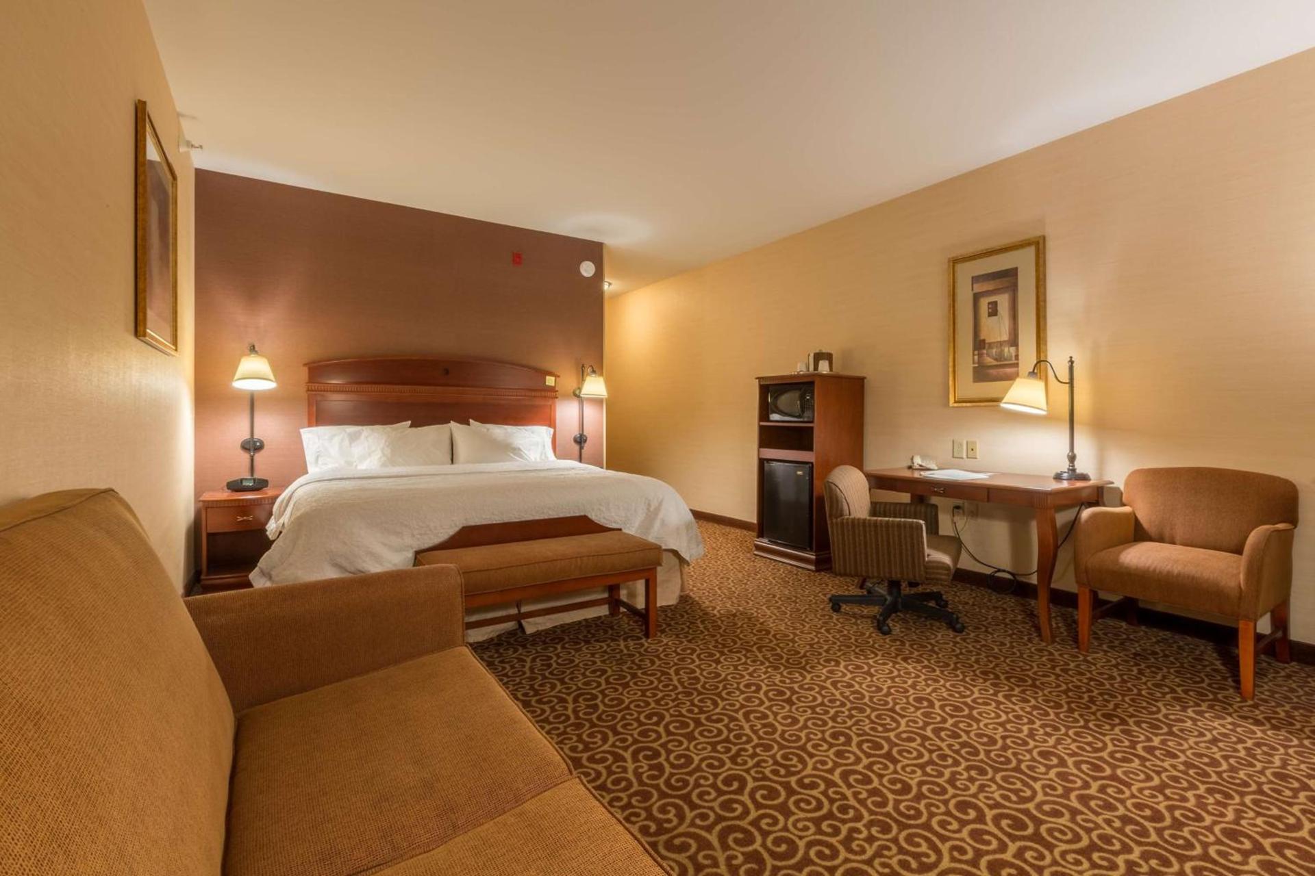 Hampton Inn Goshen photo 26