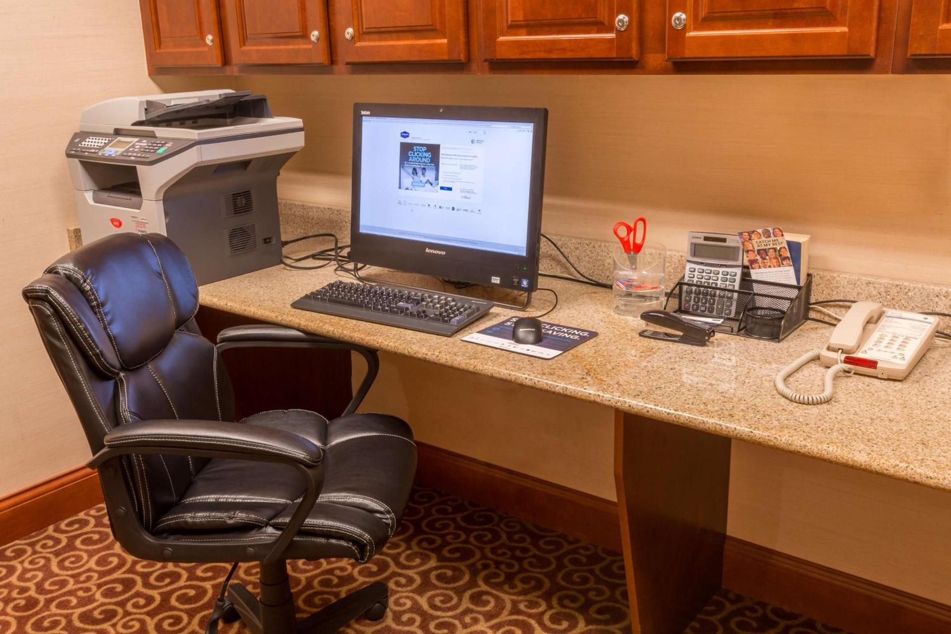 Hampton Inn Goshen photo 30