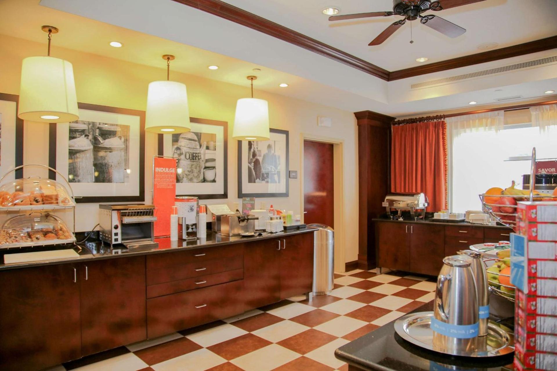 Hampton Inn Matamoras photo 11