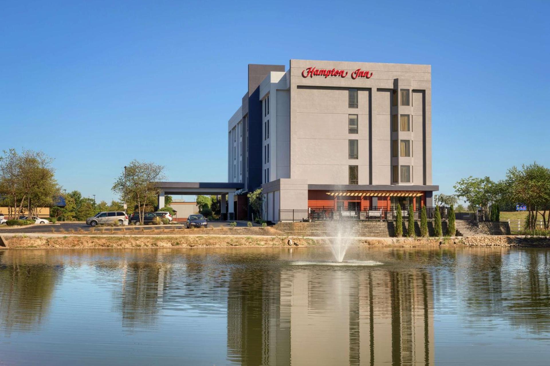 Hampton Inn Louisville Northeast photo 6