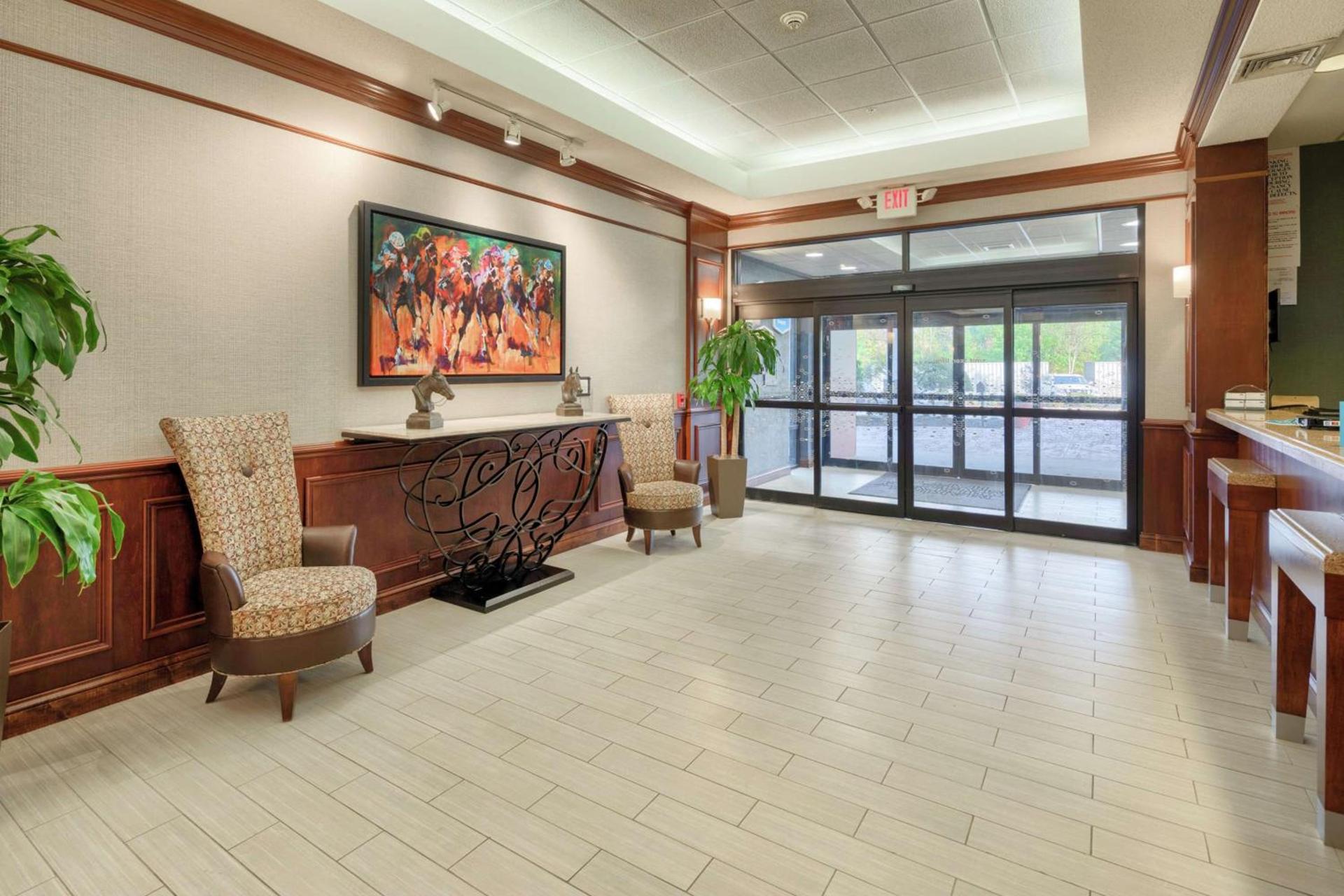 Hampton Inn Louisville Northeast photo 10