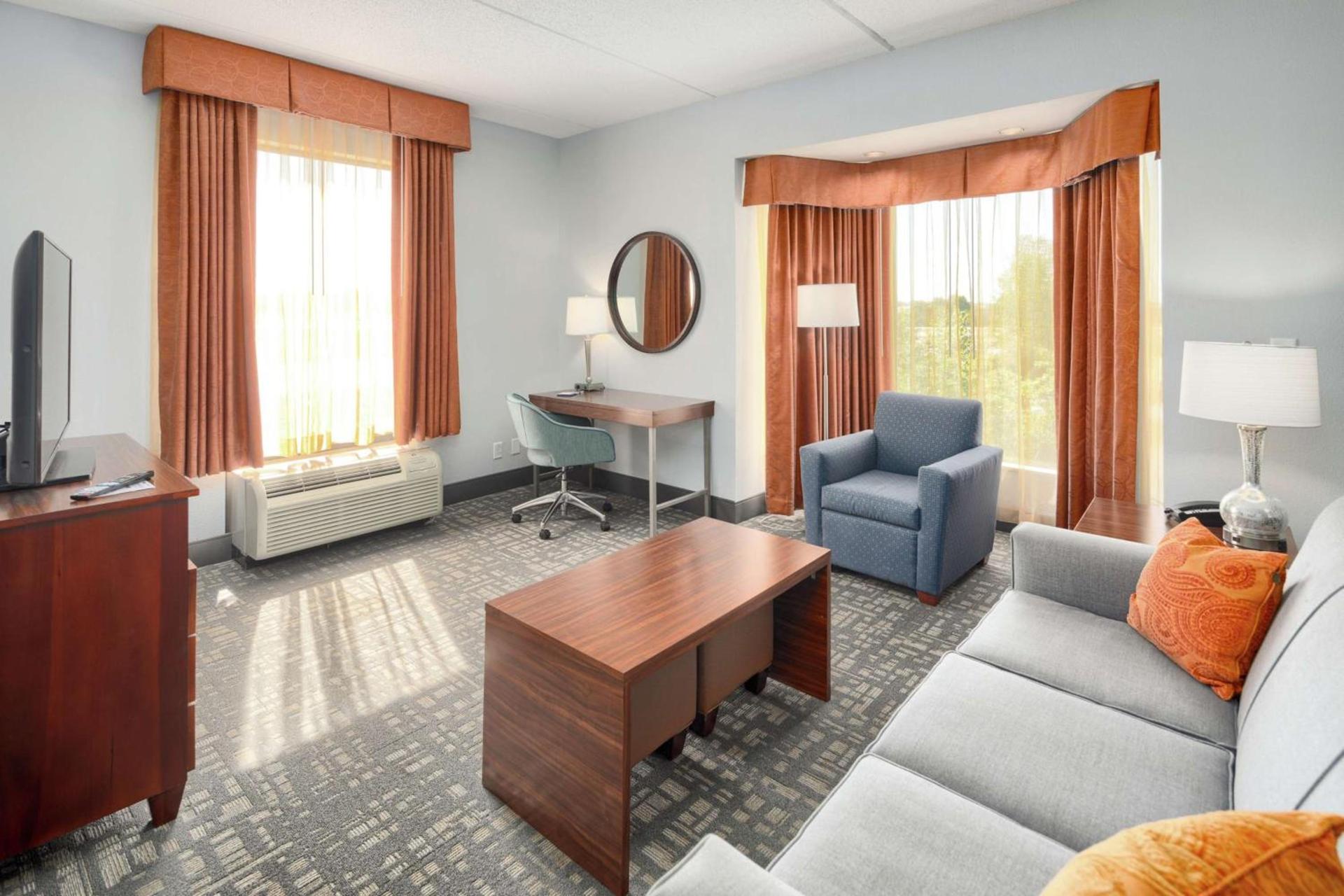Hampton Inn Louisville Northeast photo 33