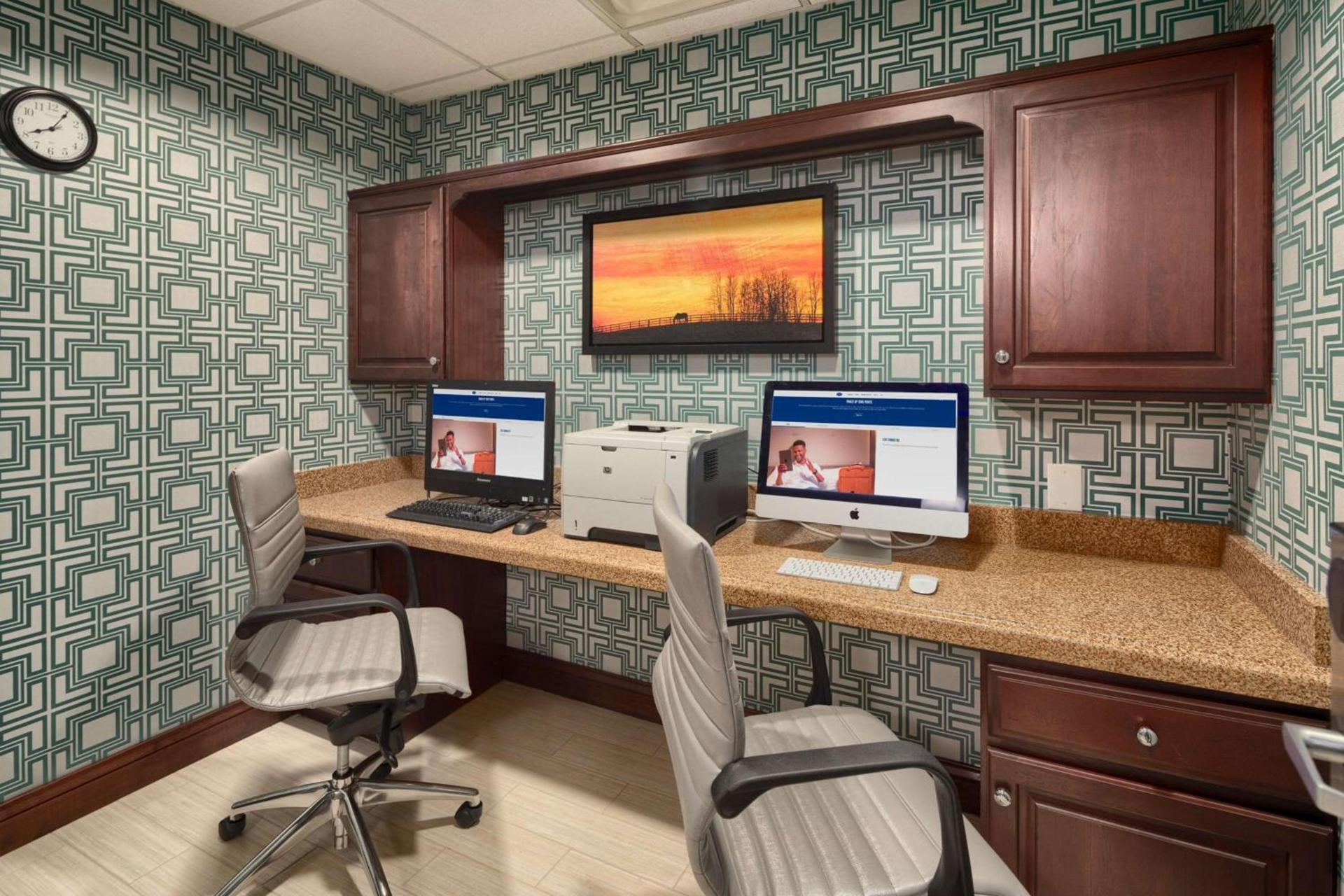 Hampton Inn Louisville Northeast photo 45