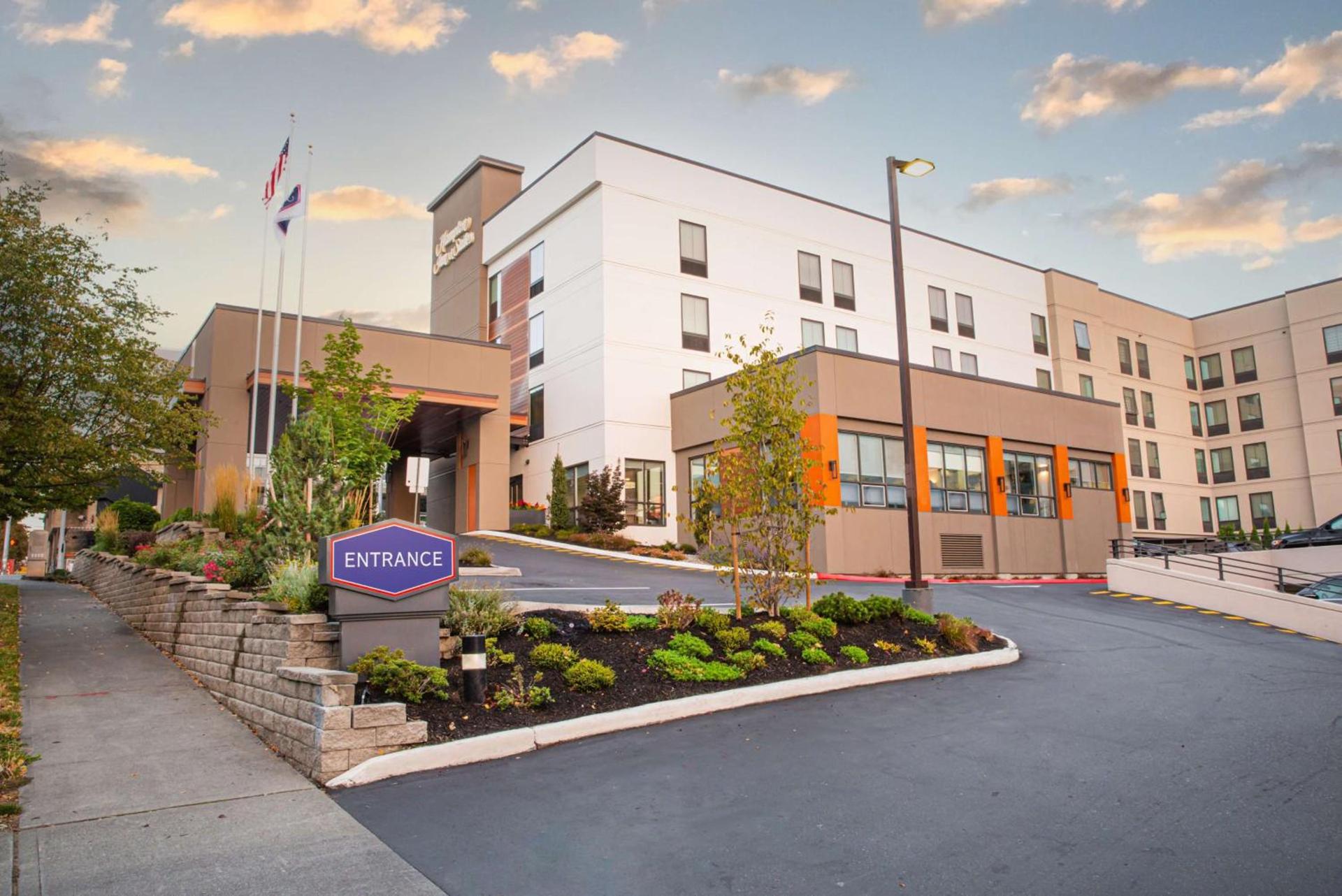 Hampton Inn & Suites Seattle-Downtown photo 2