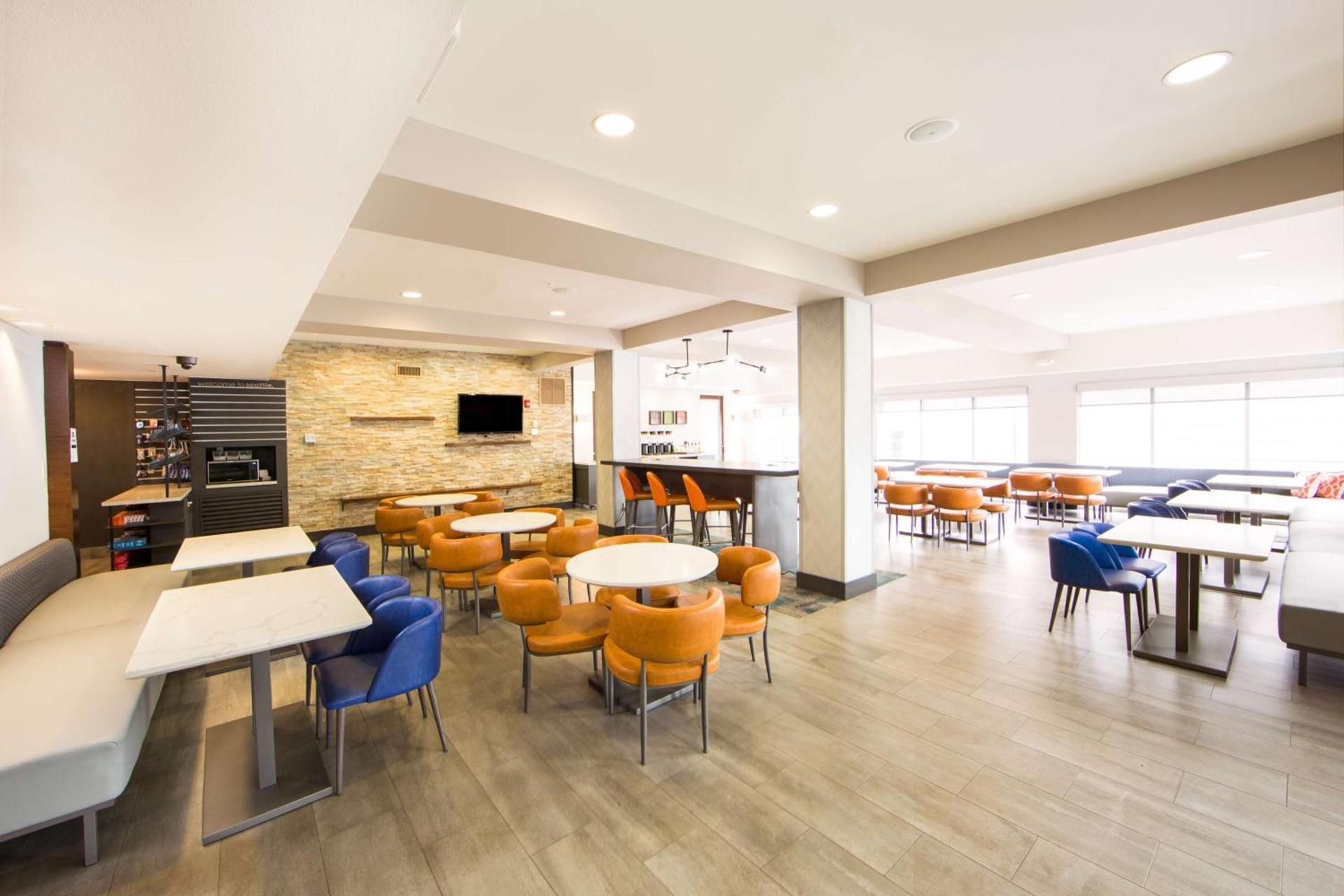 Hampton Inn & Suites Seattle-Downtown photo 9