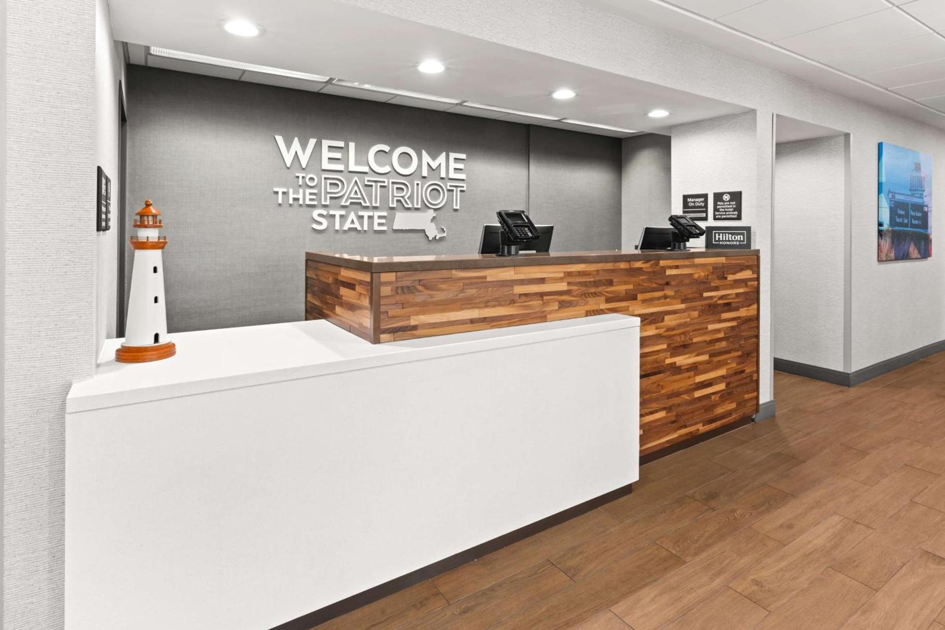 Hampton Inn Seekonk photo 8