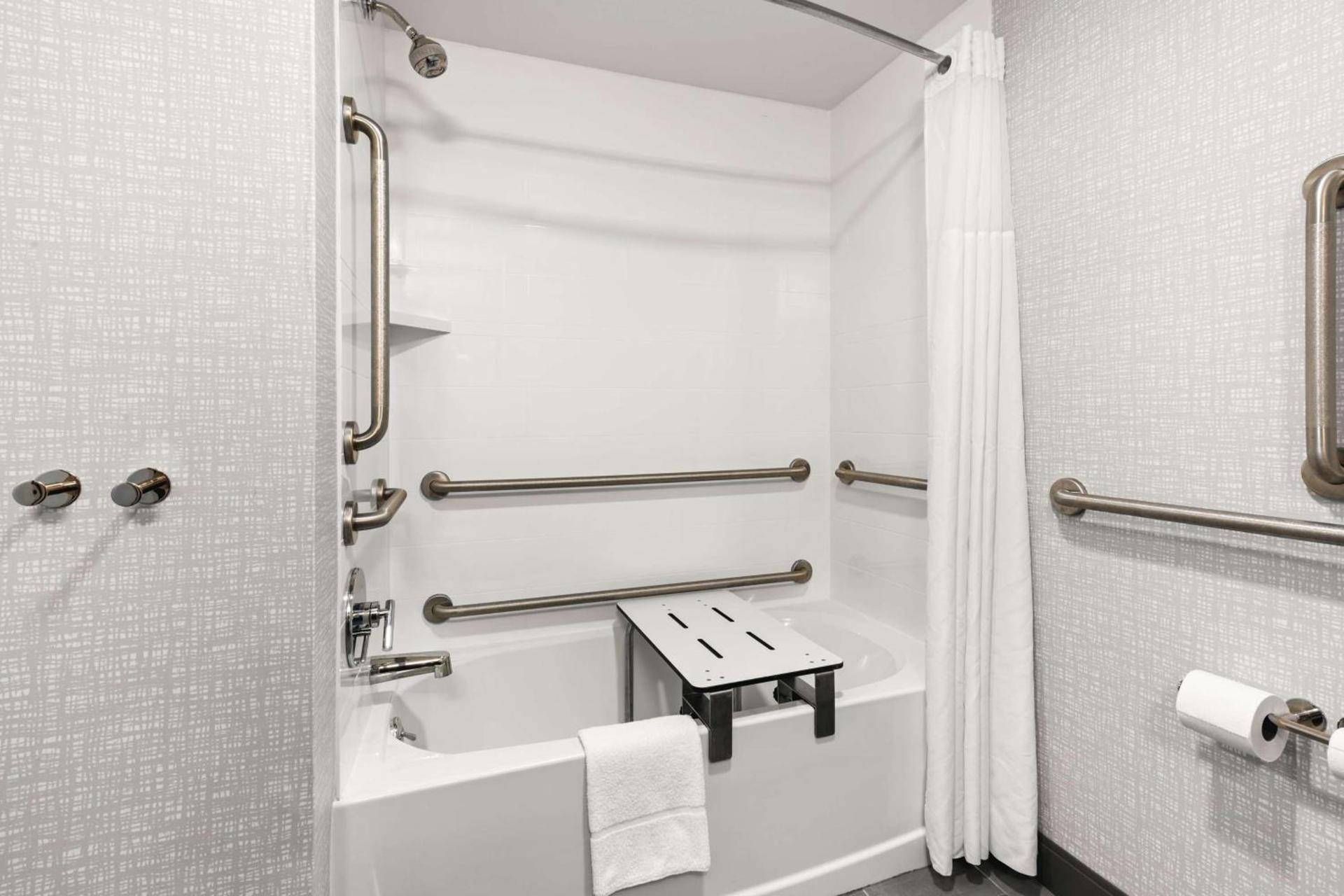 Hampton Inn Seekonk photo 31