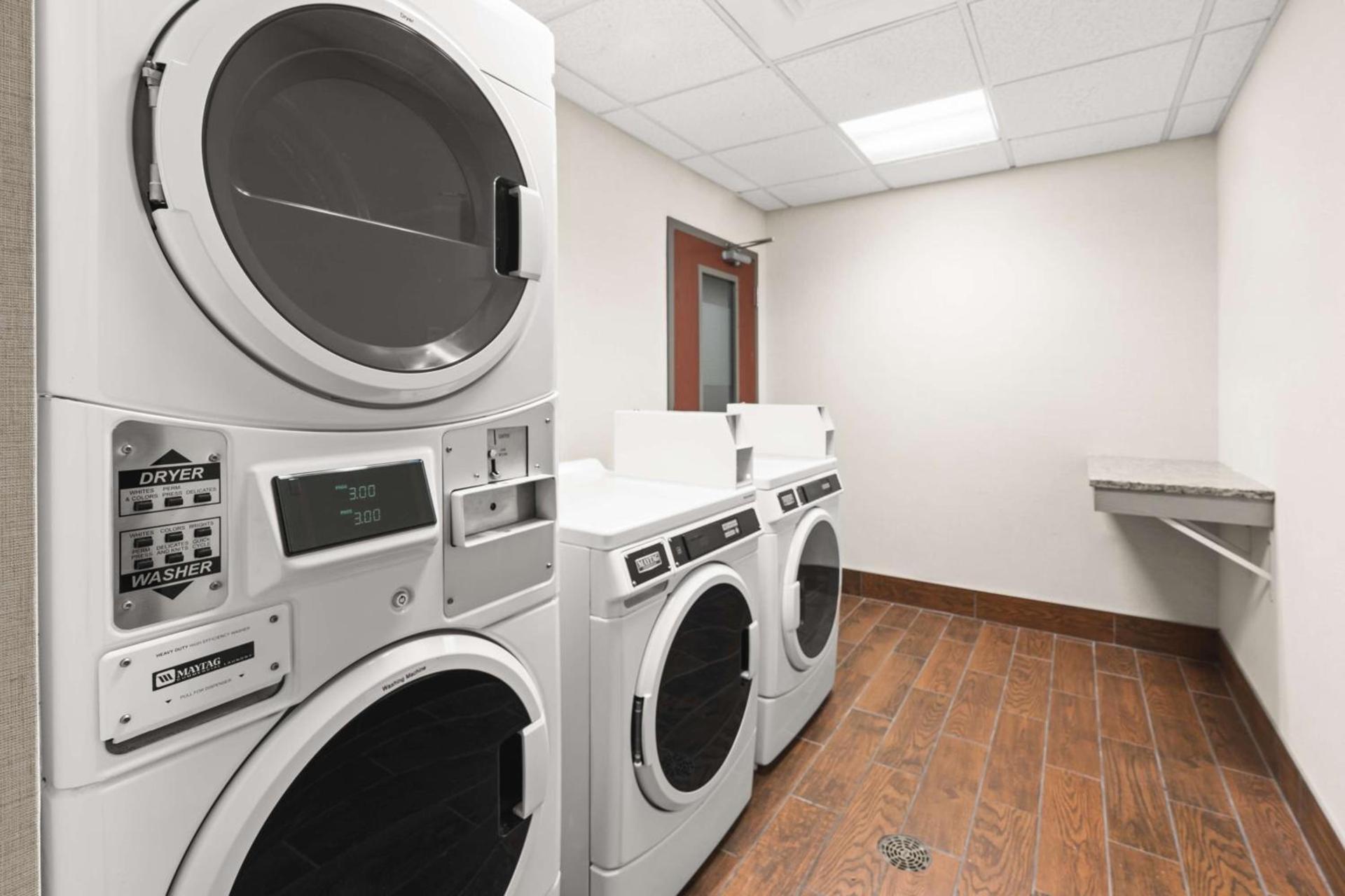 Hampton Inn Seekonk photo 39