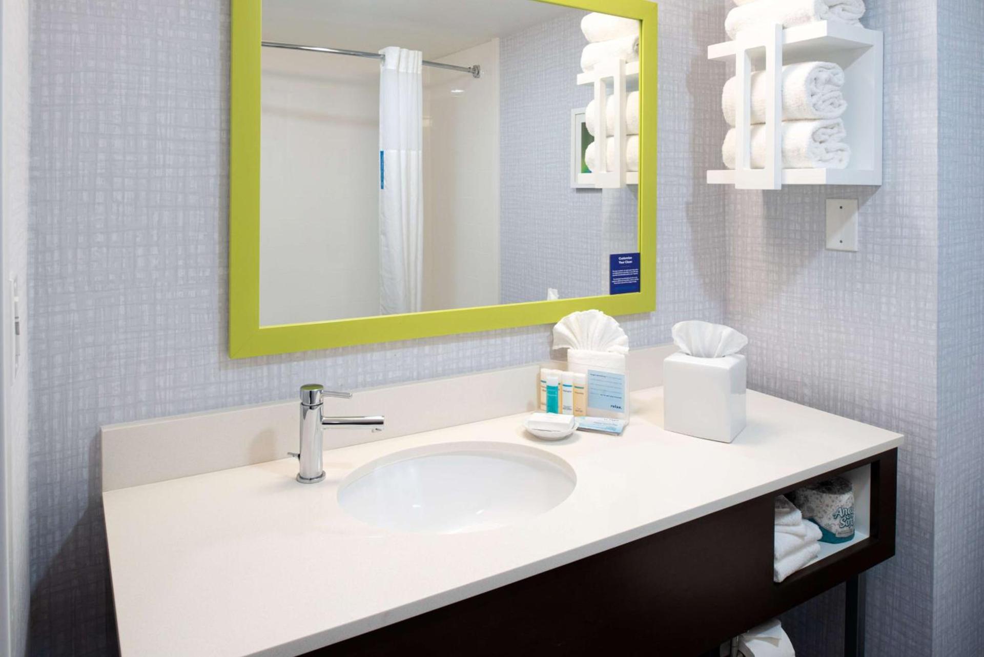 Hampton Inn San Francisco - Daly City photo 15