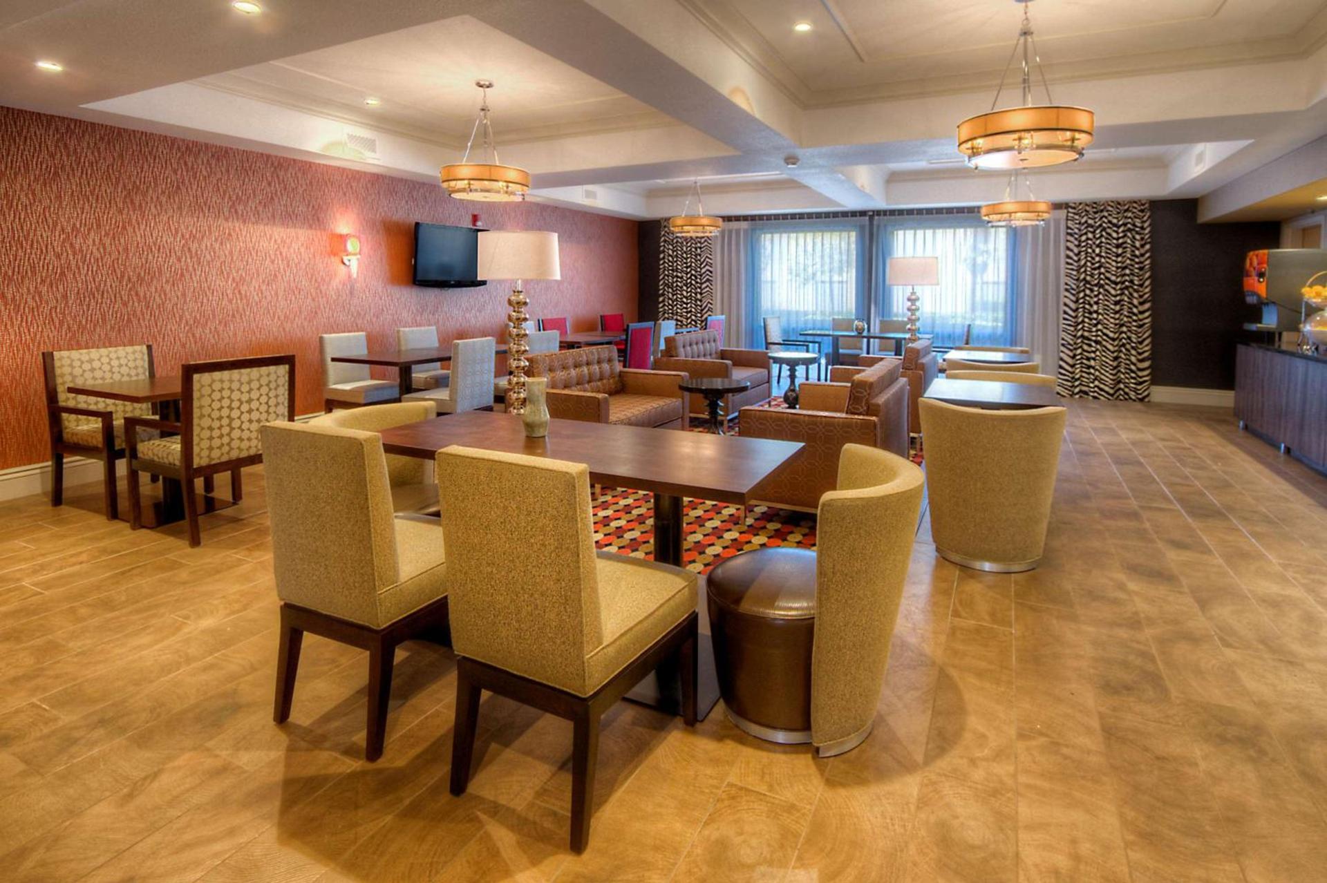 Hampton Inn Fremont photo 7