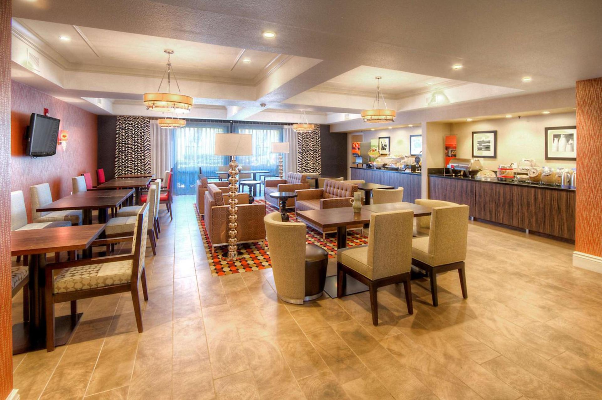 Hampton Inn Fremont photo 9